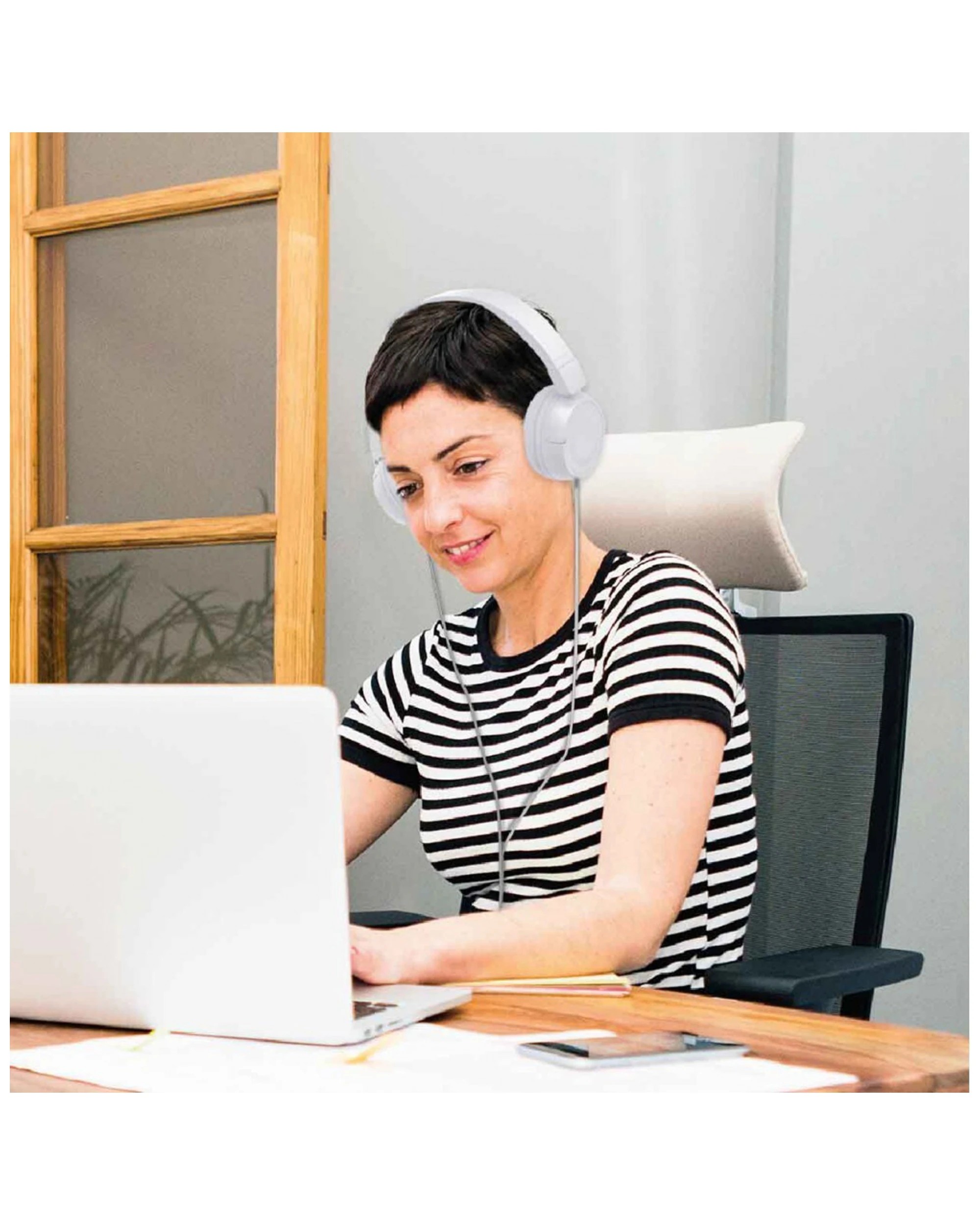 2 Laser Wired On-ear Headphones 3.5mm Aux Foldable Design 1.2m Cable - Grey, 2 of 4