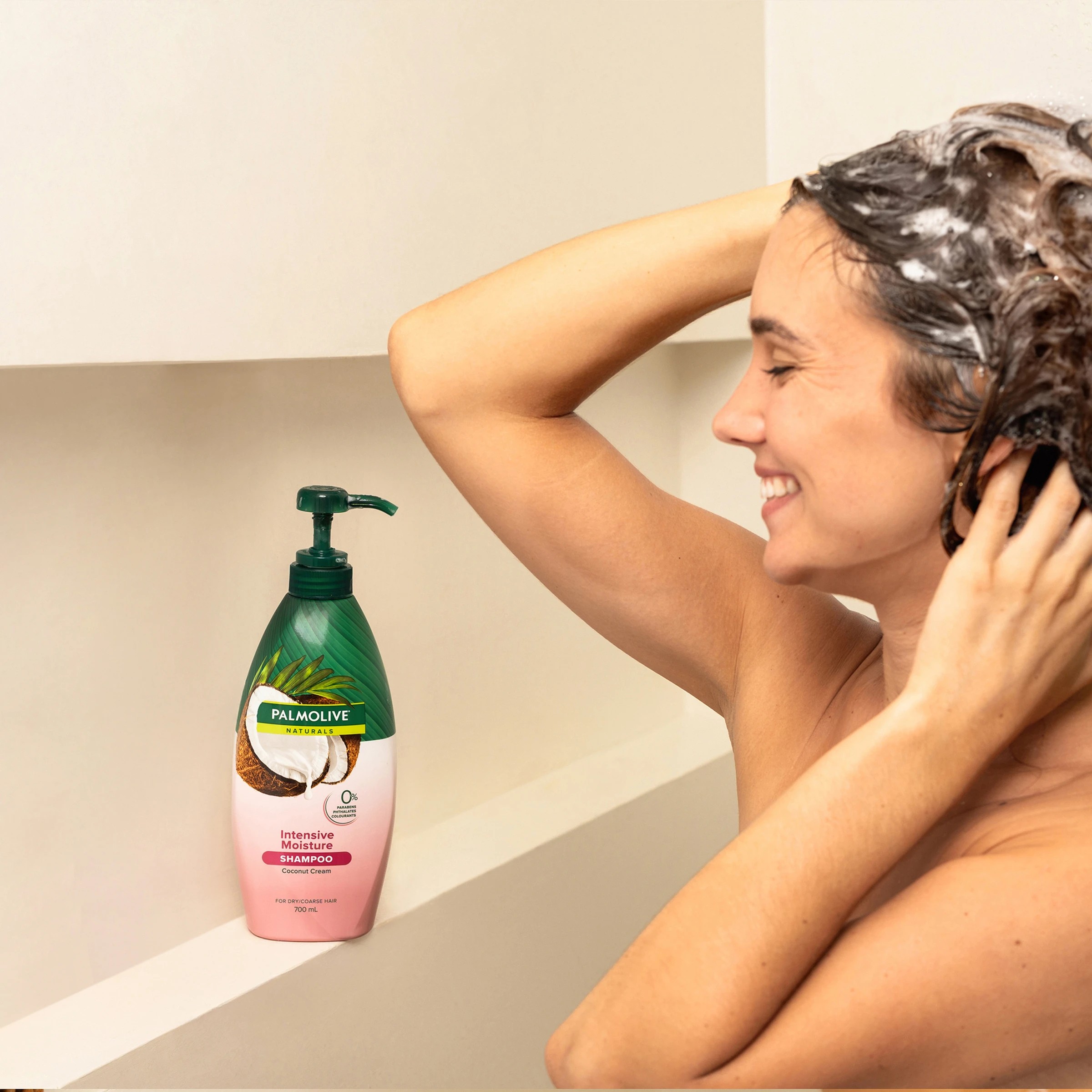 3 Palmolive Naturals Intensive Moisture Shampoo 700ml - Coconut Cream, 3 of 9