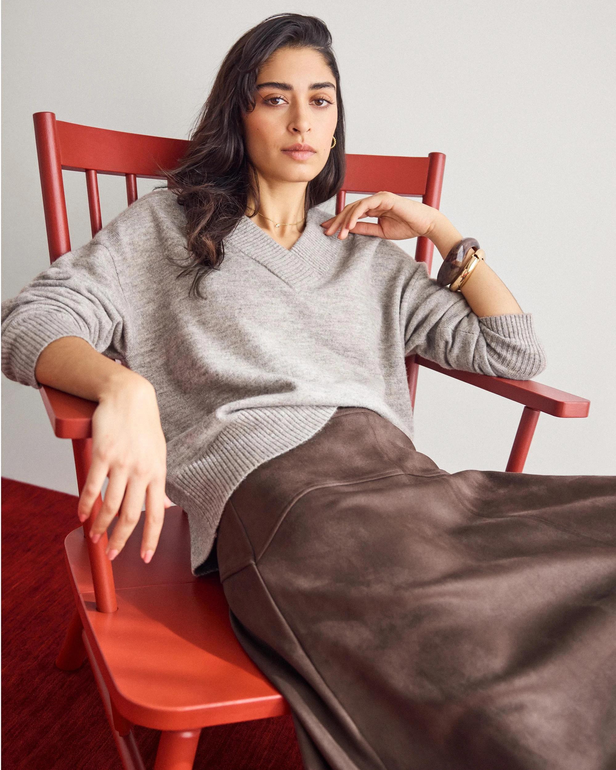 6 Target Woman Lightweight Lofty V-Neck Sweater TAUPE MARLE, 6 of 7