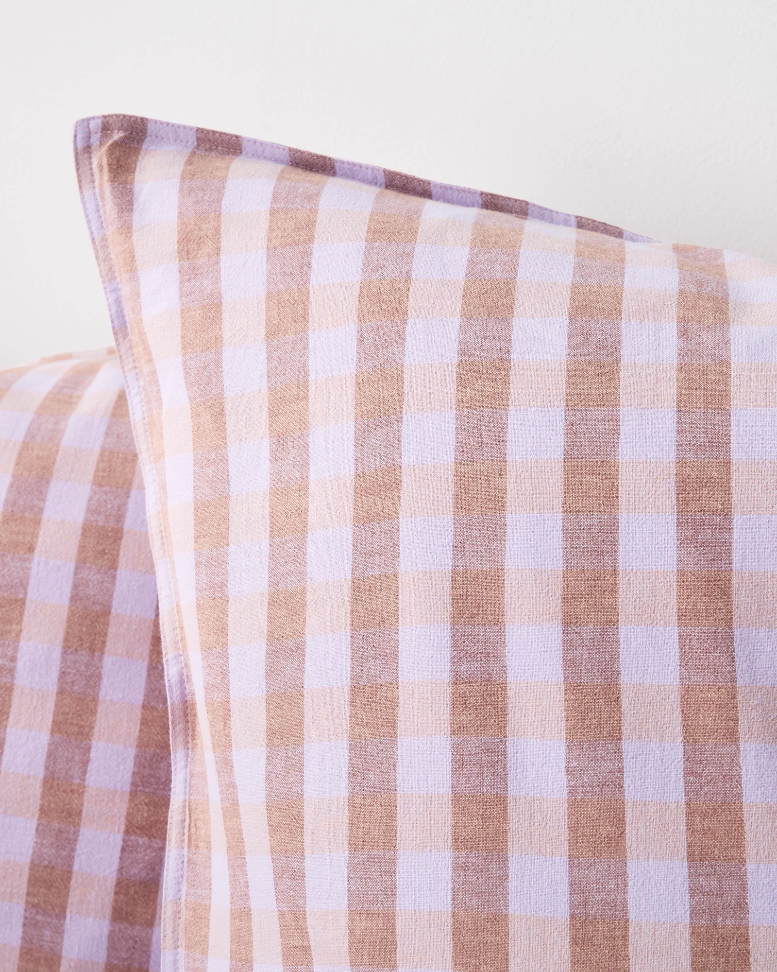 2 Target Darby Gingham Linen/cotton European Pillowcase
 - Queen Bed
 - Purple, 2 of 2