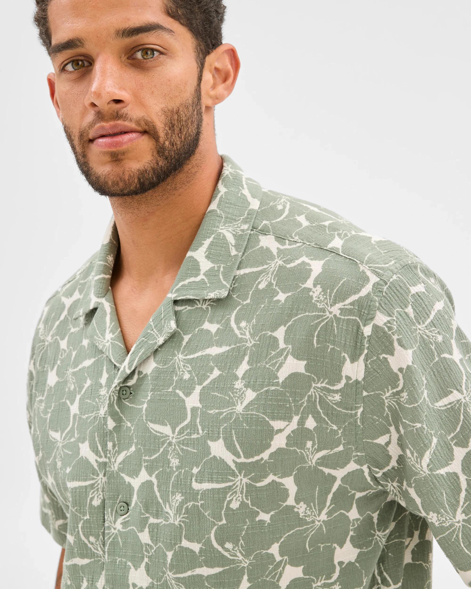 4 Target Crinkle Print Shirt GREEN, 4 of 6