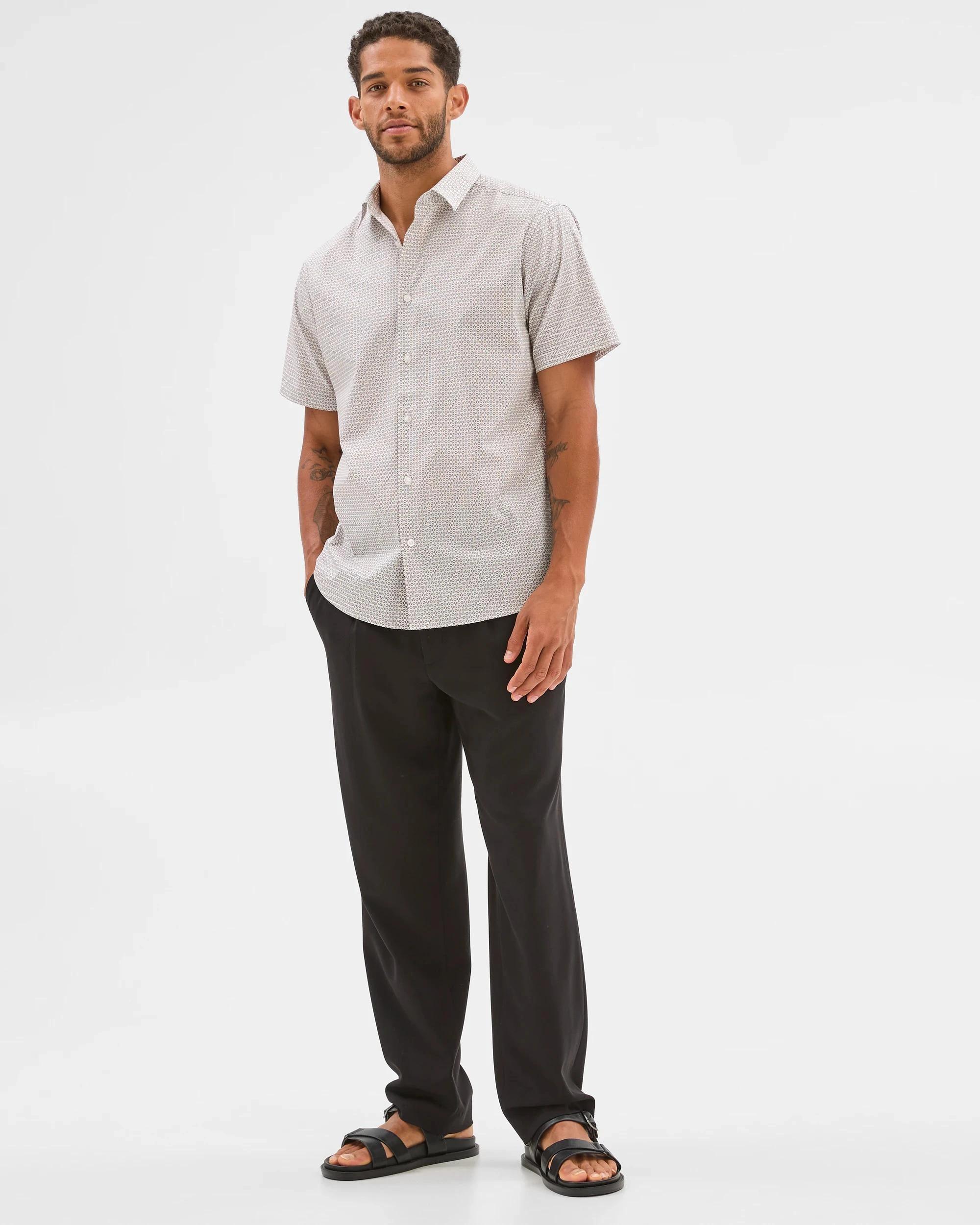 1 Preview Australian Cotton Short Sleeve Shirt BITTER CHOC GEO, 1 of 6