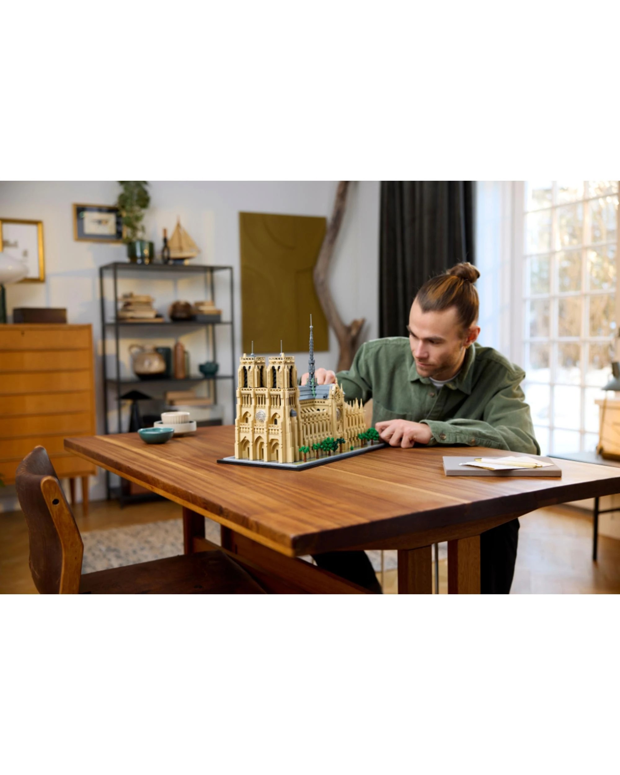 4 LEGO Architecture Notre-Dame de Paris - 21061, 4 of 10