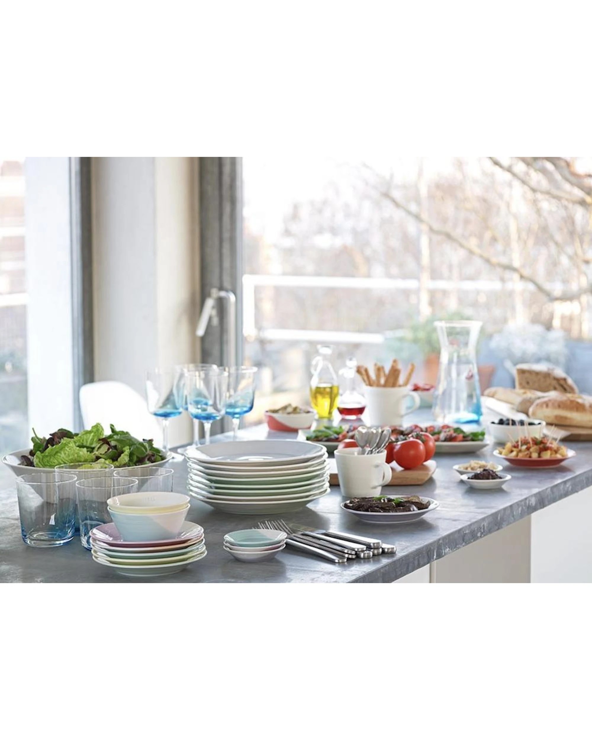 5 Royal Doulton 1815 Bright Dinner Set of 16, 5 of 5