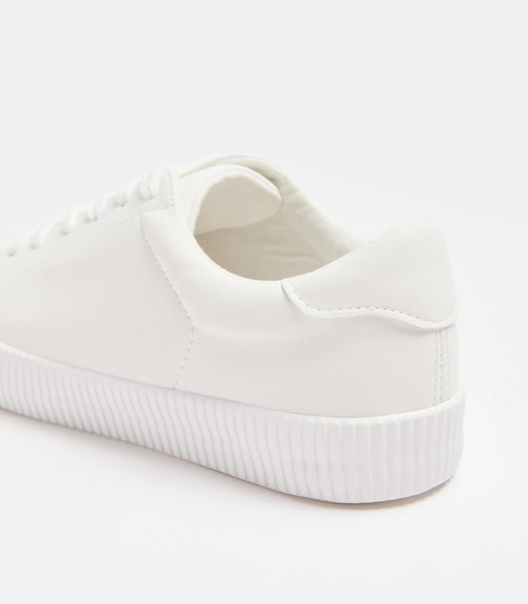 2 Target Woman Ivi Women's Pu Sneaker, White WHITE, 2 of 3