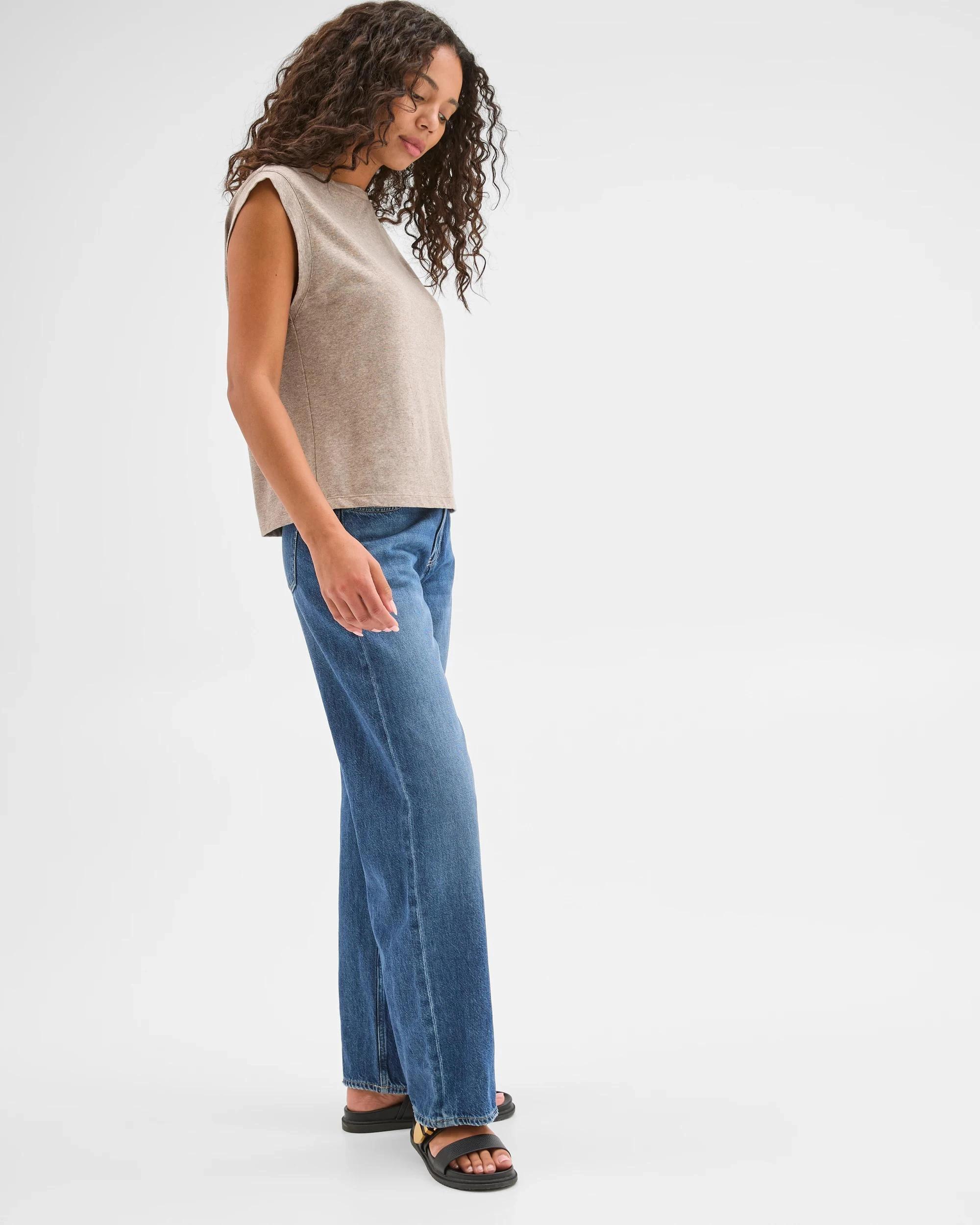 2 Target Woman European Linen Blend Muscle T-Shirt TAUPE GREY MELANGE, 2 of 7