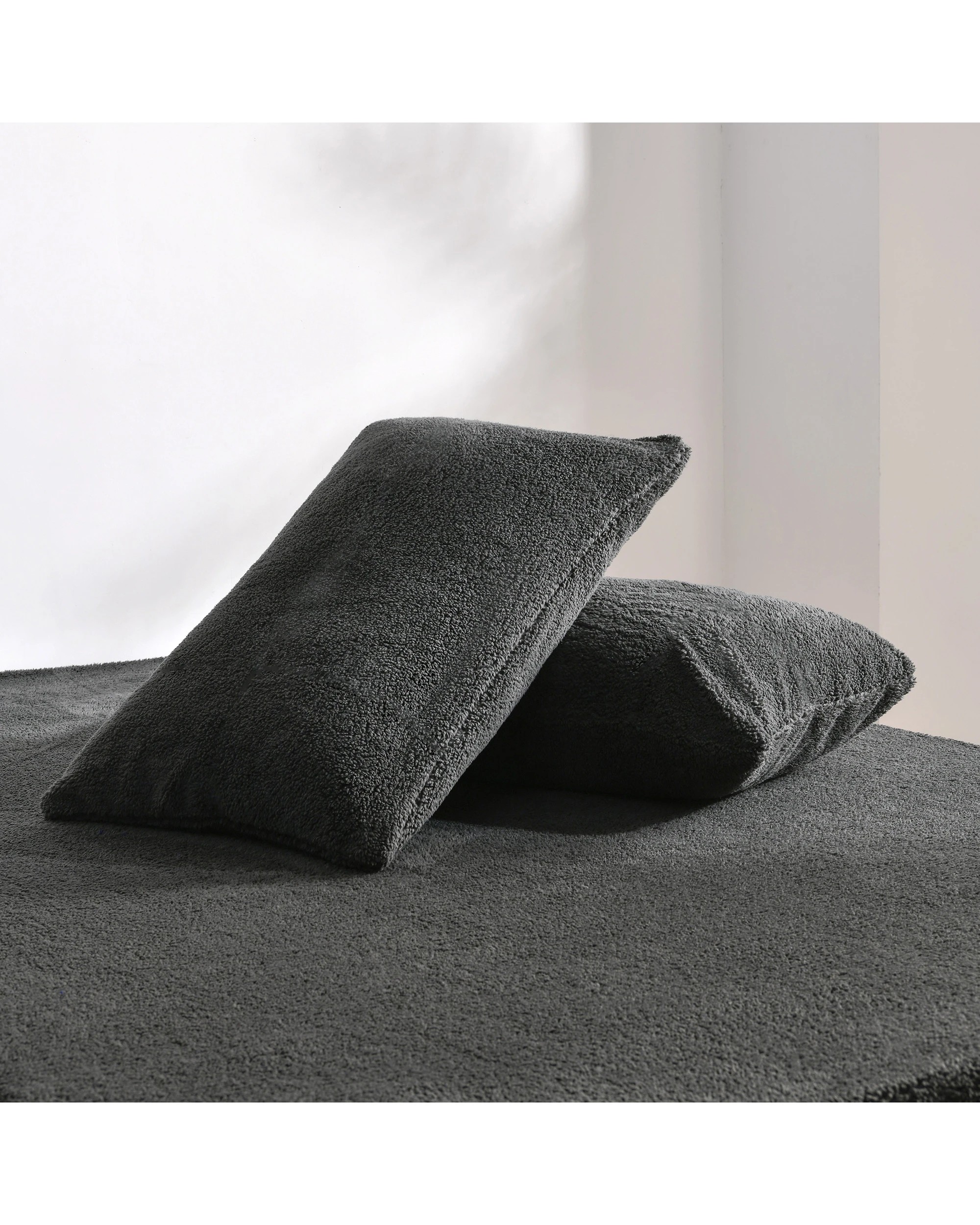 3 Dreamaker Jasper Teddy Fleece Combo Fitted Sheet Set - King Single Bed - Charcoal, 3 of 7