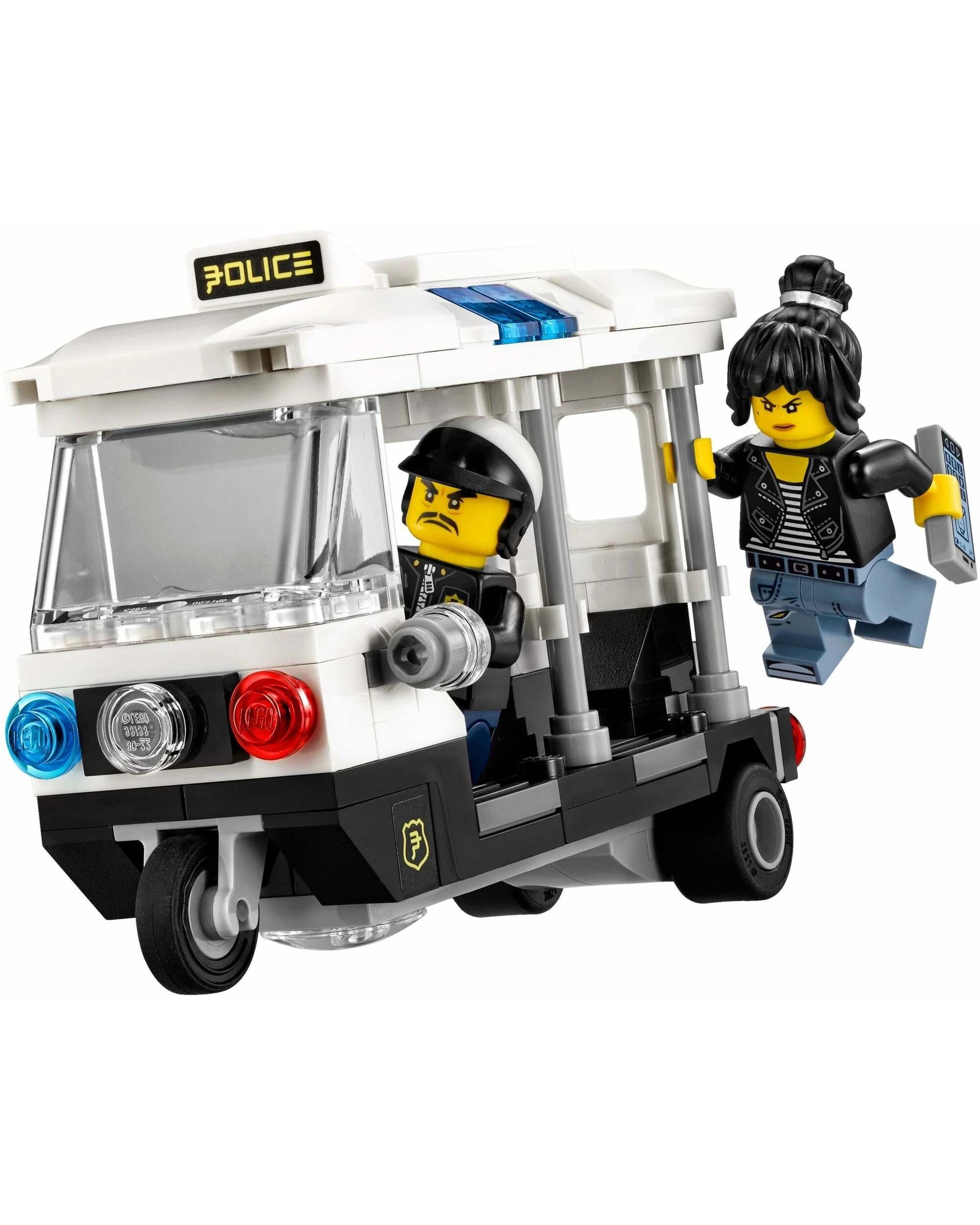 4 LEGO 70607 NINJAGO City Chase: Police Tuc-Tuc Pursuit, 4 of 5