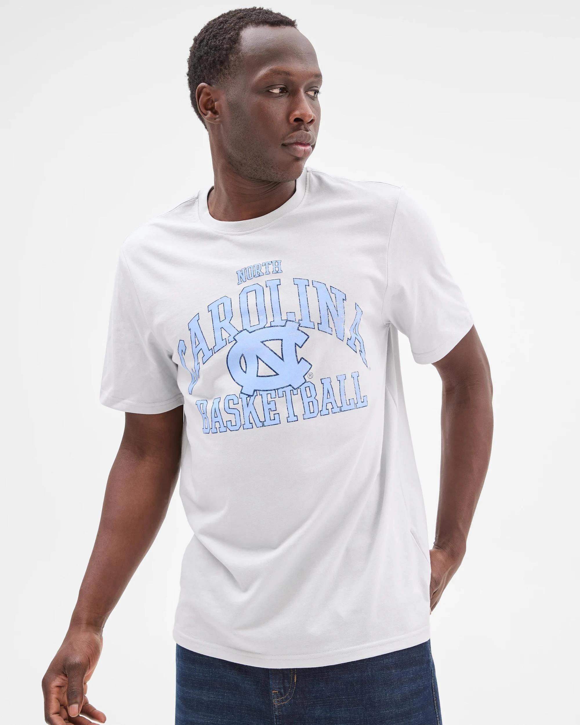 1 Licensed North Carolina Basketball T-Shirt NEUTRAL/BLUE, 1 of 5