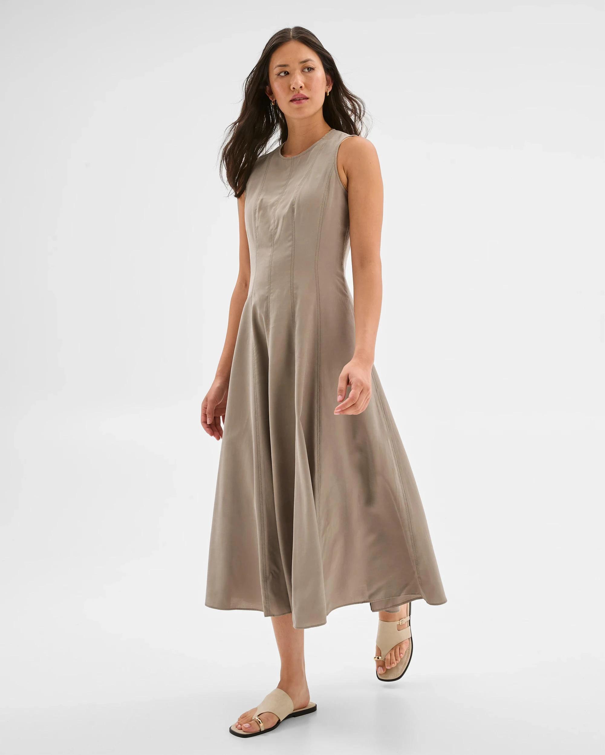 5 Sleeveless Seam Detail Midi Dress - Preview PEYOTE, 5 of 7