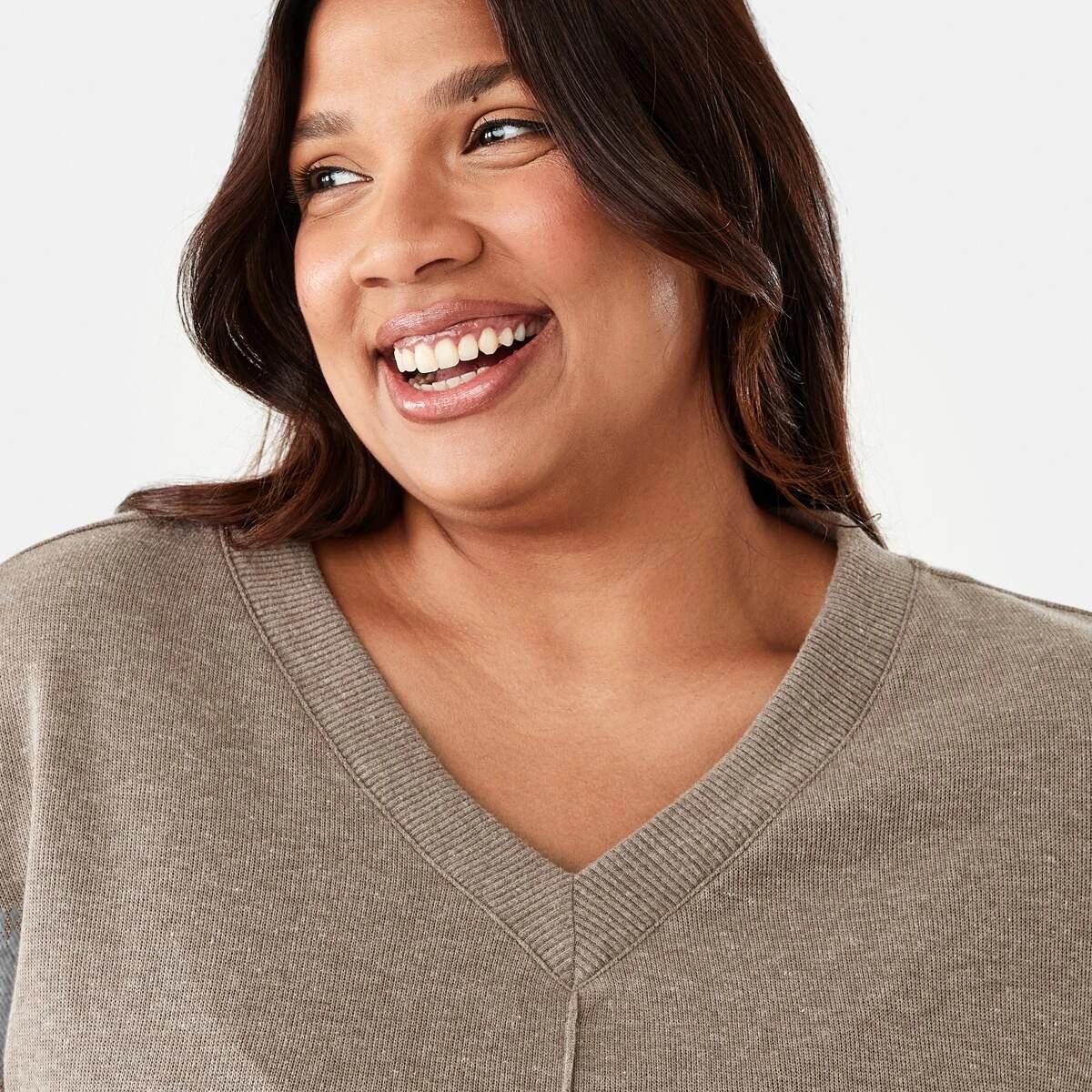 4 Curve V-Neck Relaxed Jumper Taupe Mrl, 4 of 6