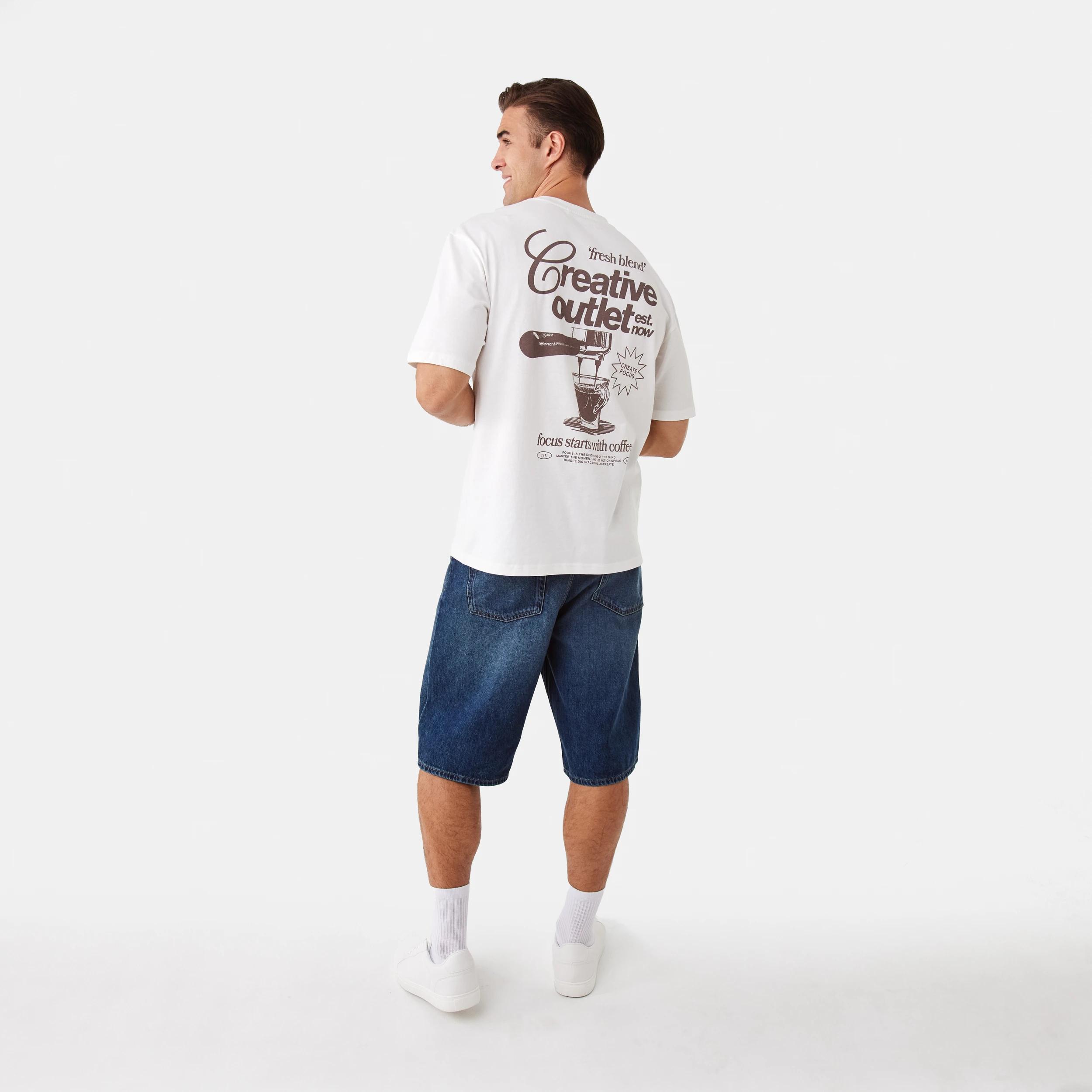 4 Oversized Graphic T-shirt Coffee, 4 of 10