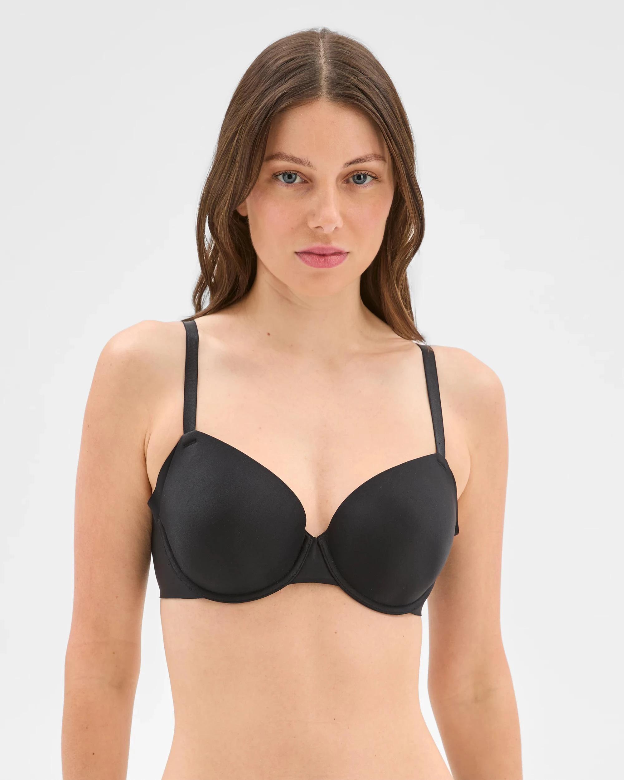 1 Target Smooth Moves Back Smoothing Underwire T-Shirt Bra BLACK, 1 of 3
