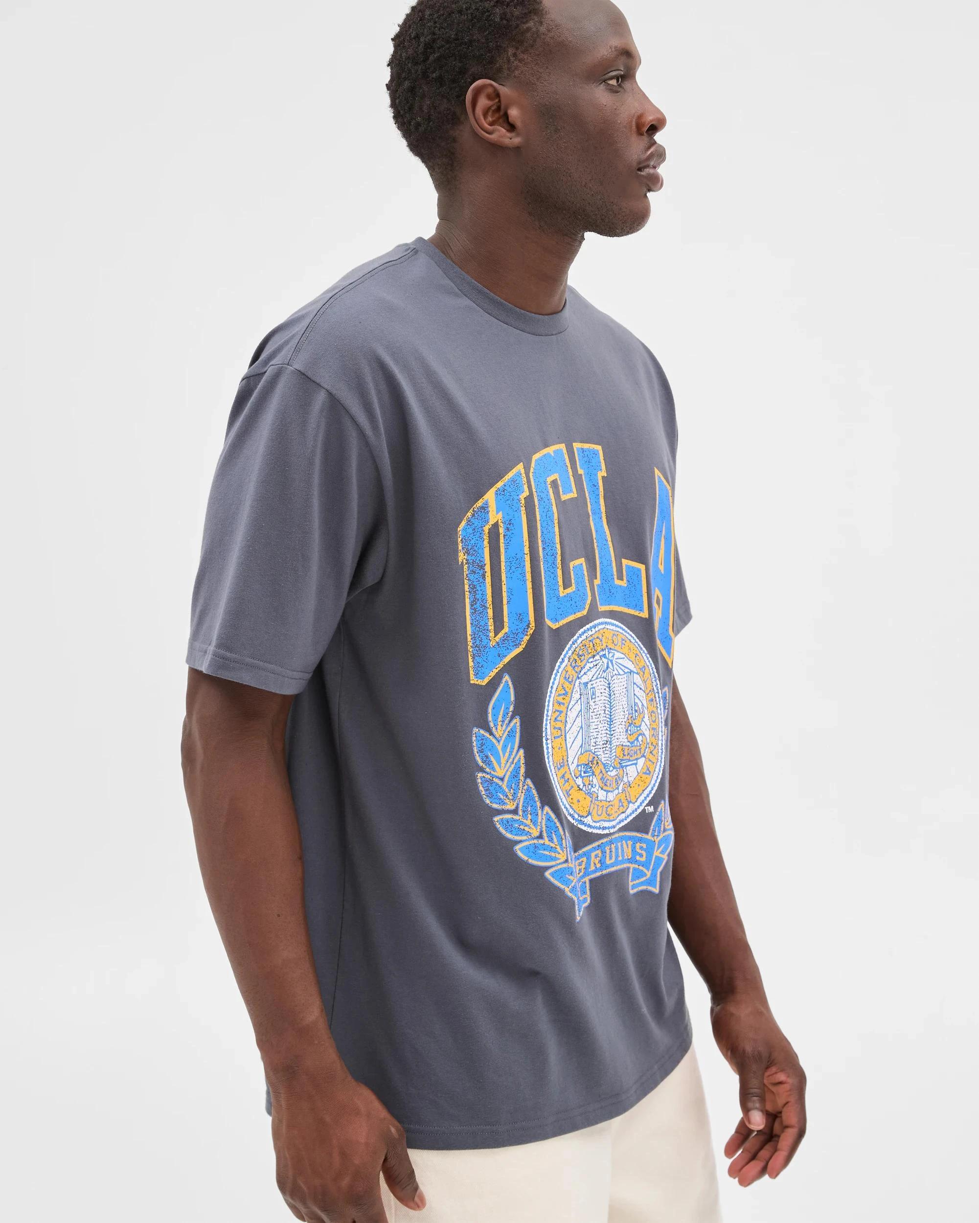 4 Licensed UCLA Crest T-Shirt BLACK, 4 of 6