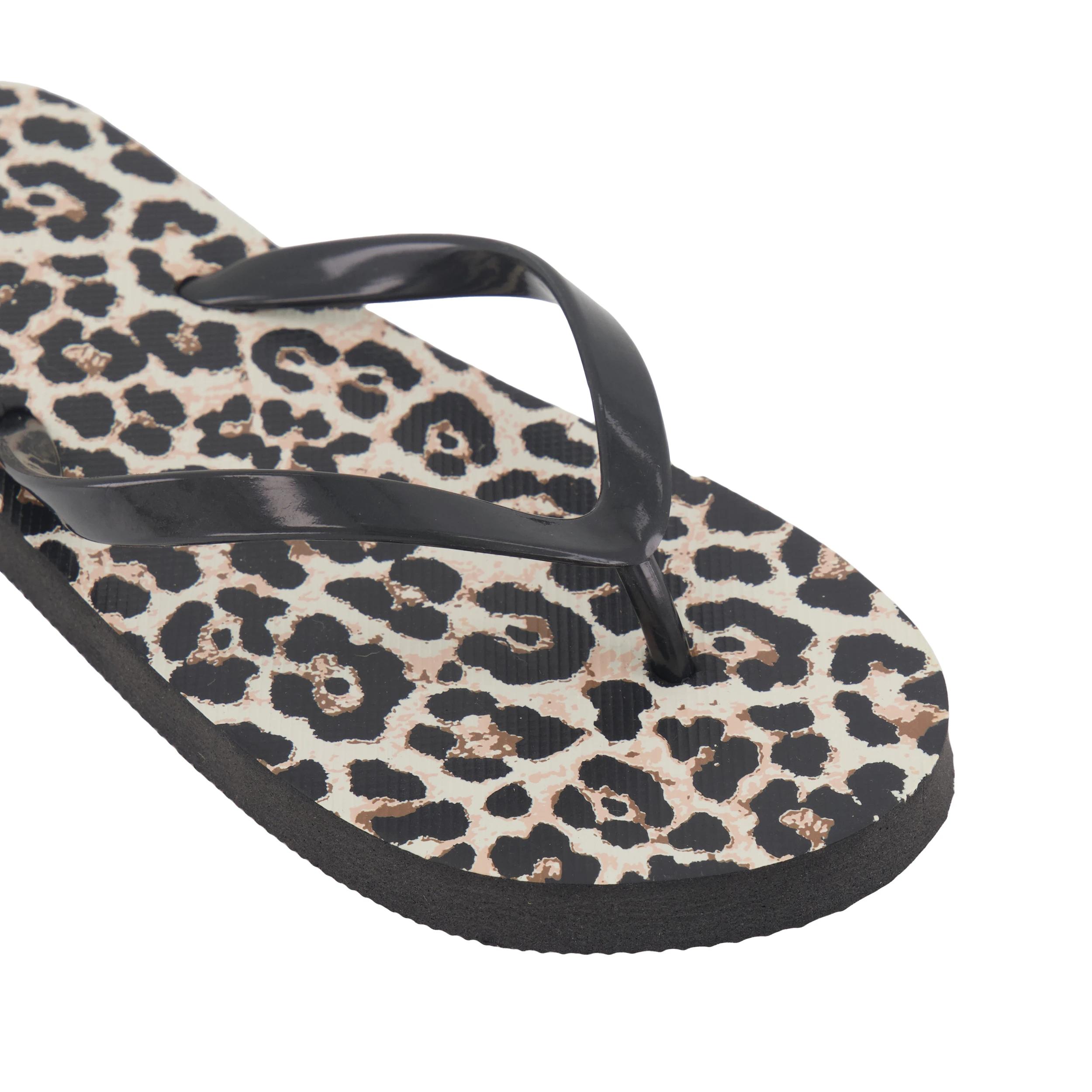 3 Printed Recycled Beach Thongs Leopard, 3 of 3