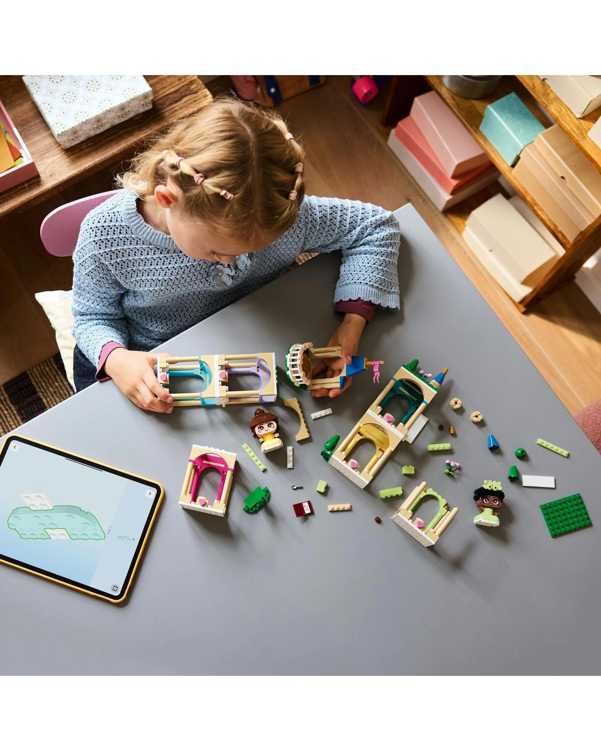 5 LEGO Disney: Princess Mini Belle and Tiana with Castle - 43291, 5 of 10