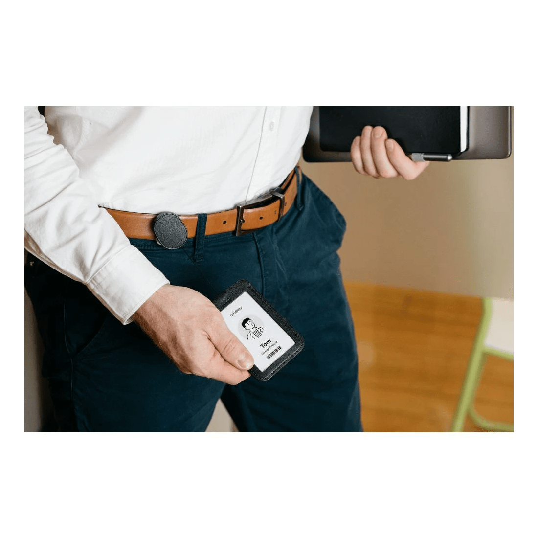 2 NETGEAR Nighthawk EX6400 WiFi Mesh Extender, 2 of 10