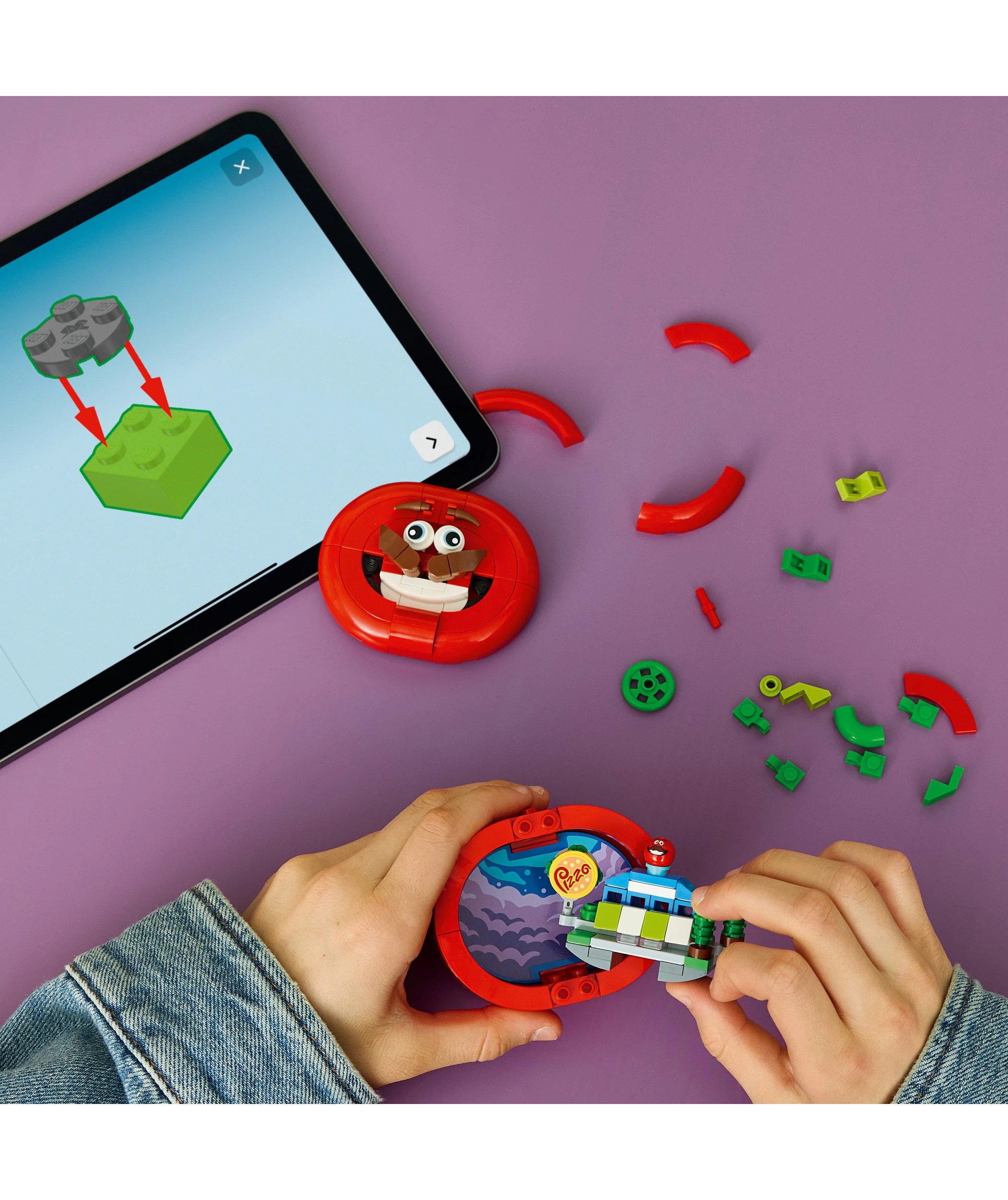 8 LEGO Fortnite Tomatohead 77079, 8 of 10