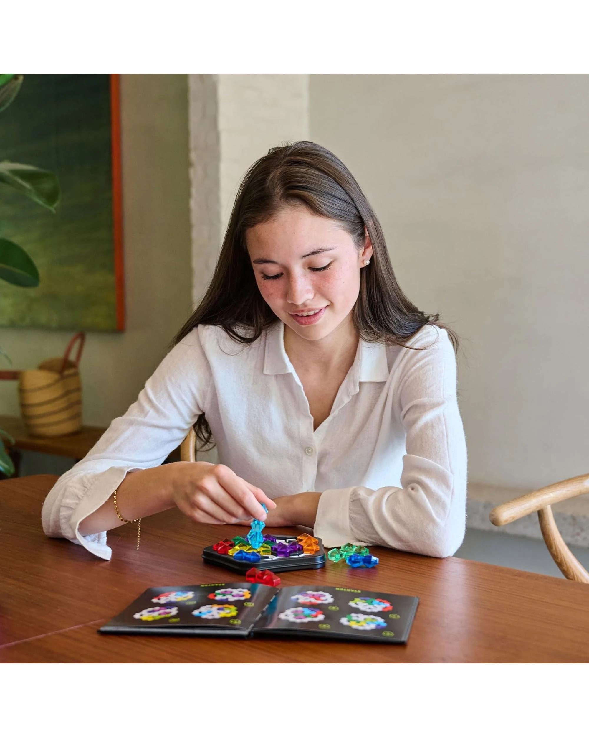 4 Smart Games IQ Deluxe Pentagon Puzzle Game, 4 of 4