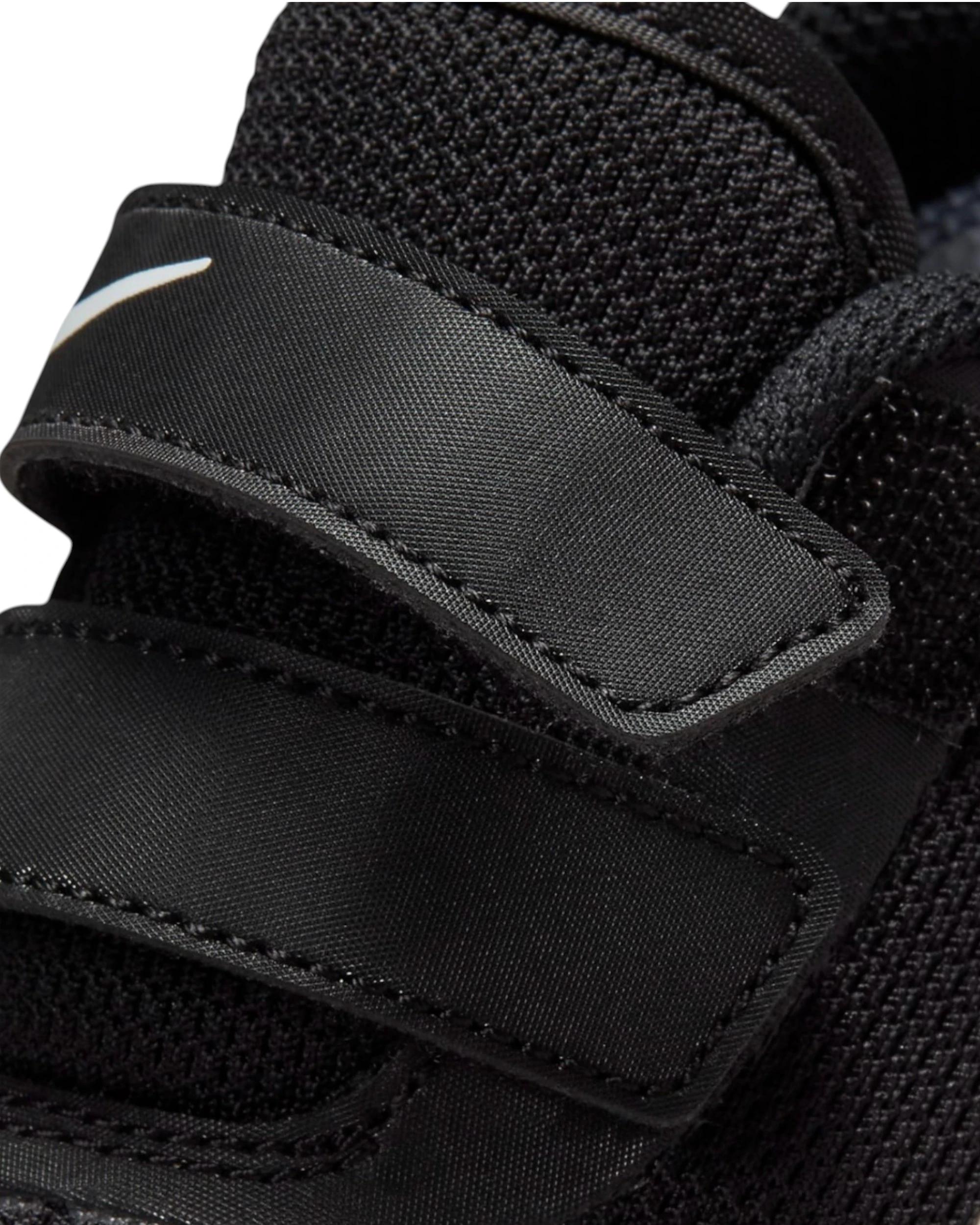 5 Nike Unisex Toddler Omni Multi-Court Black Athletic Shoes BLACK/BLUE, 5 of 8