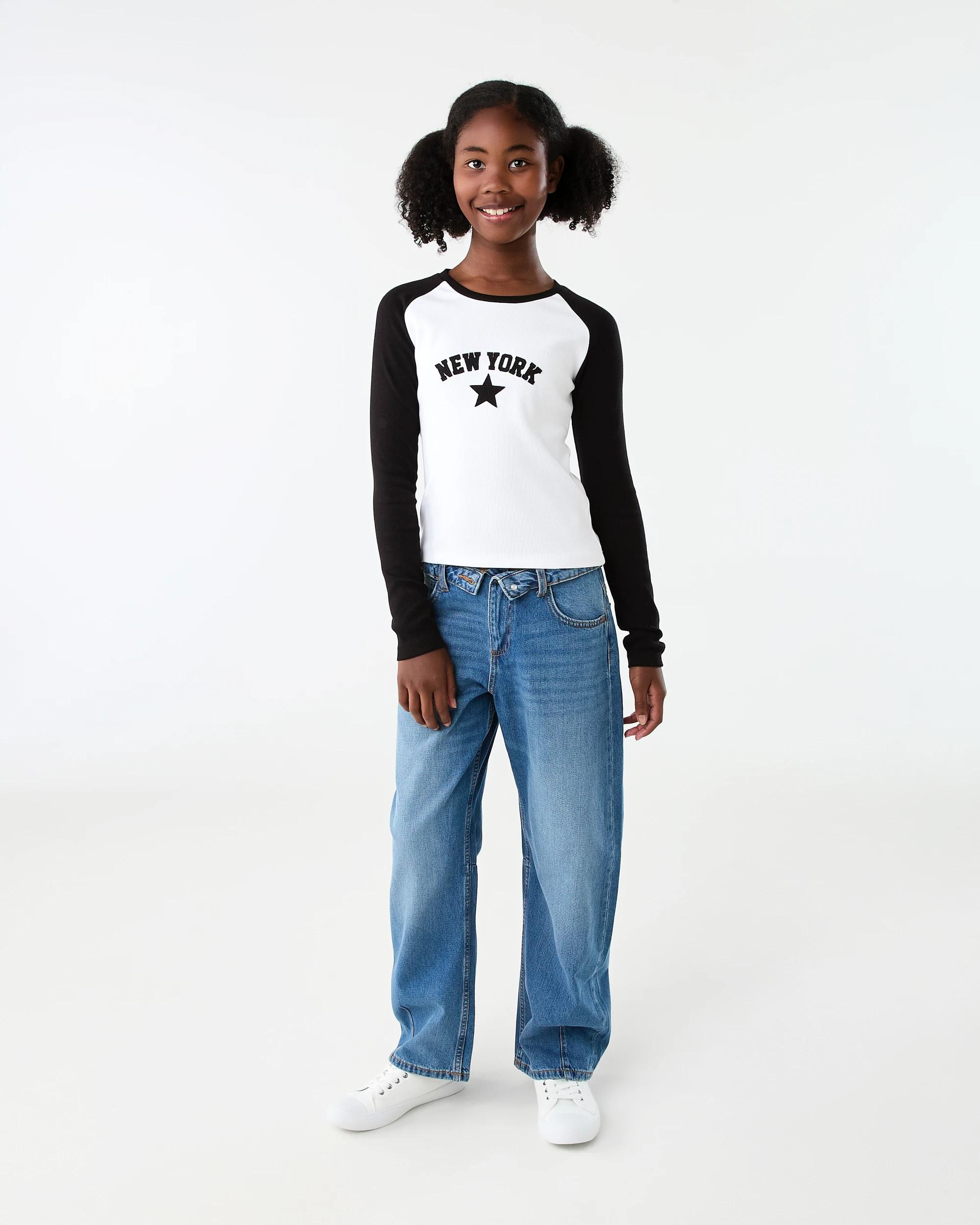 6 Long Sleeve Rib Top Blck Star, 6 of 7