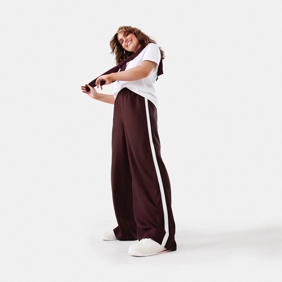 3 Wide Leg Side Tape Pants WARM MULBERRY, 3 of 6