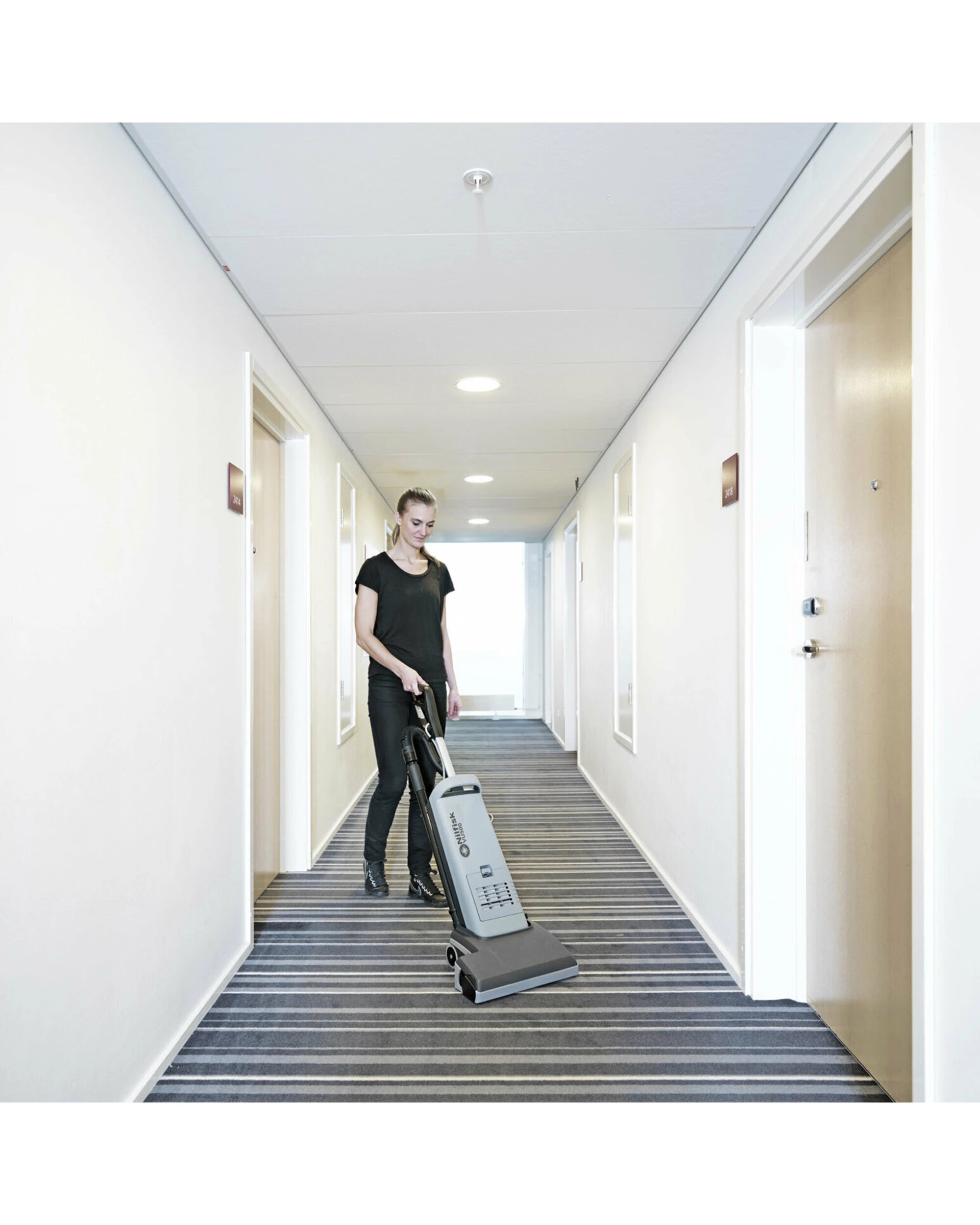 5 Nilfisk VU500 15 Inch SMU Commercial Upright Vacuum Cleaner, 5 of 5