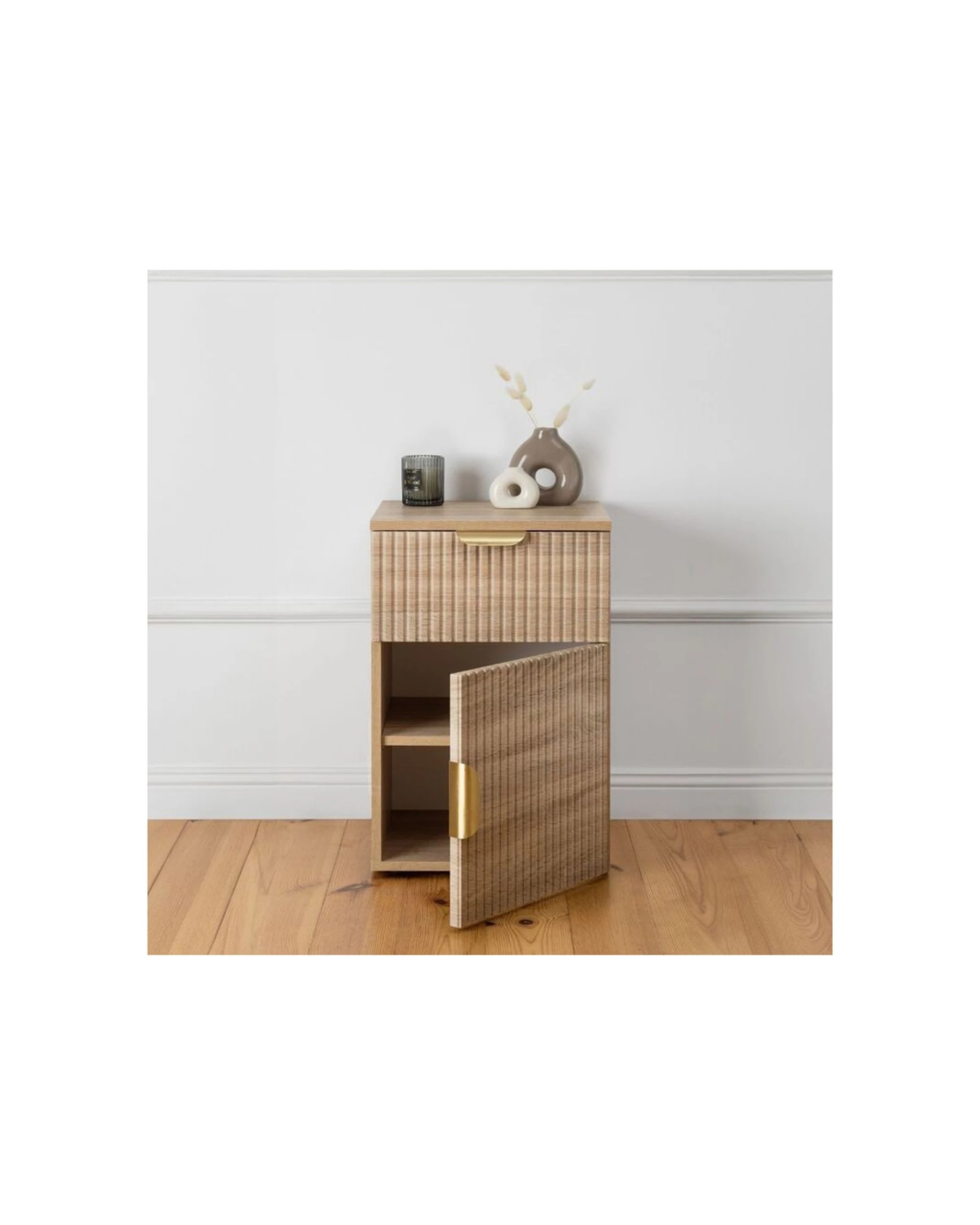 3 European Cabinetry Porto Oak Fluted Bedside Table Brass Pull Handle - Natural, 3 of 4