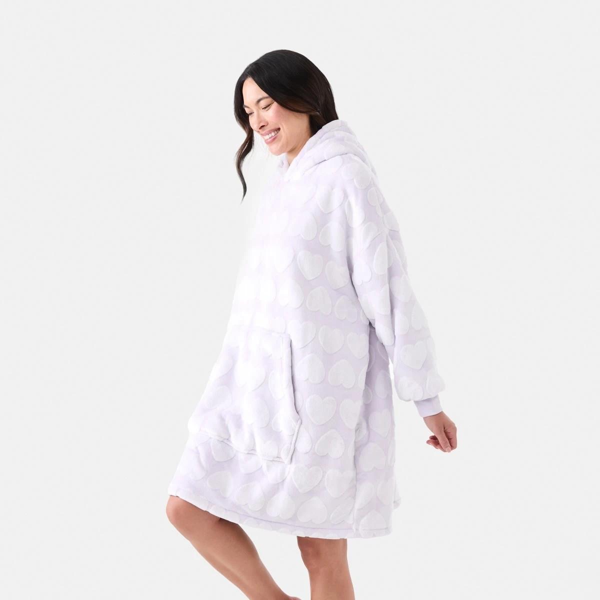 2 Pull Over Gown Llc Heart, 2 of 7