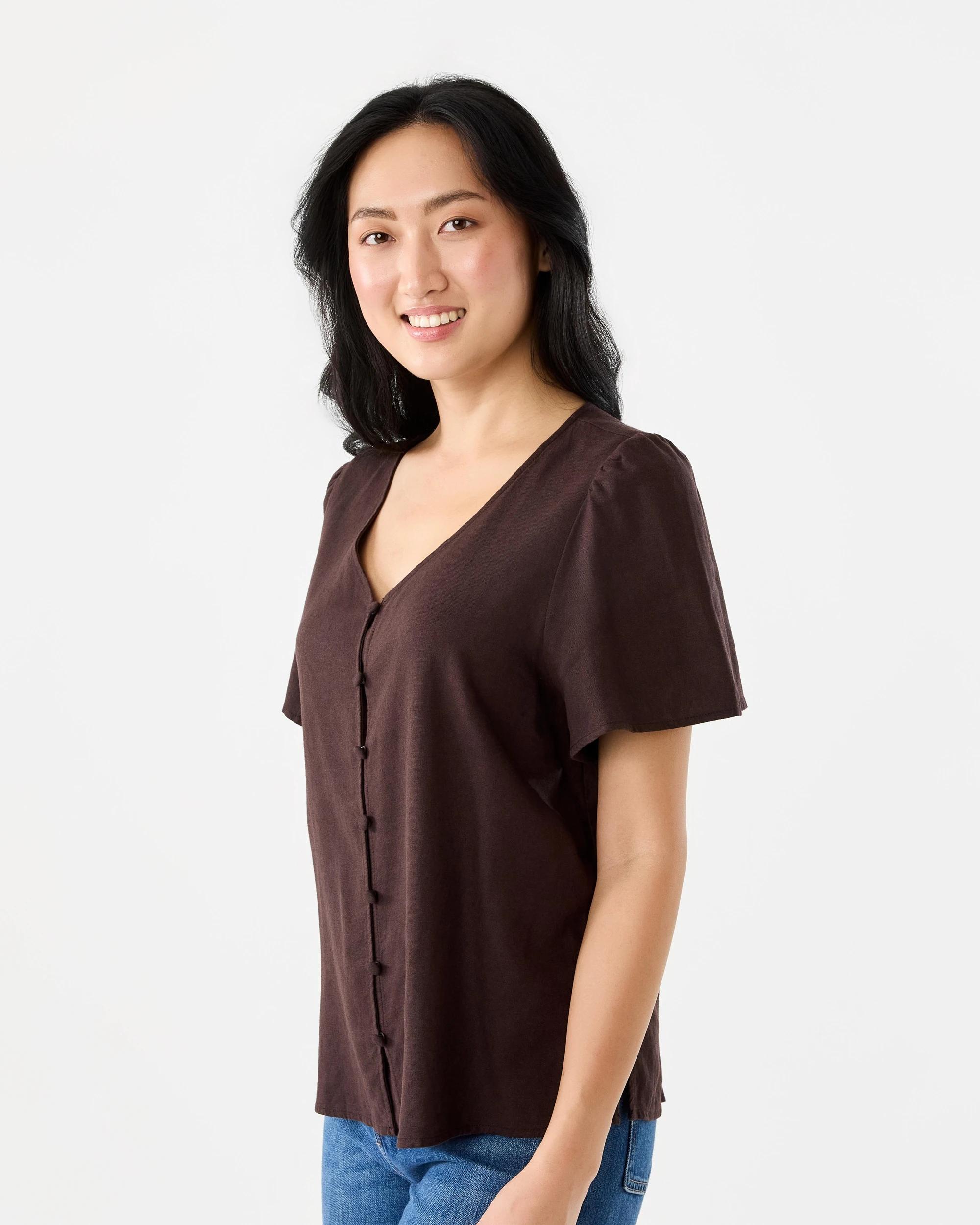 2 Short Sleeve Linen Blend Flutter Femme Top Cbean, 2 of 8