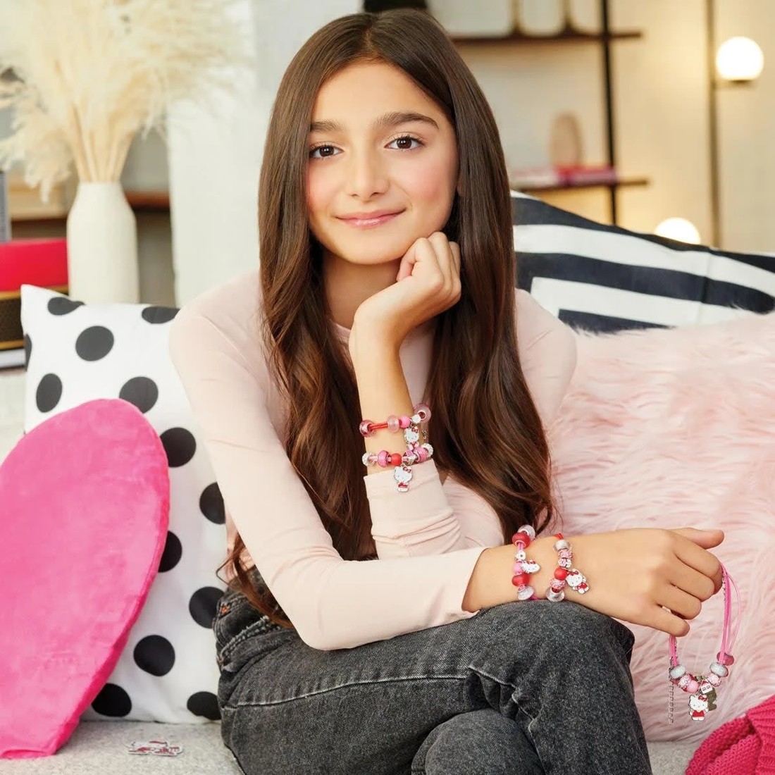 6 50 Piece Make It Real Hello Kitty Bead and Charm Set, 6 of 6