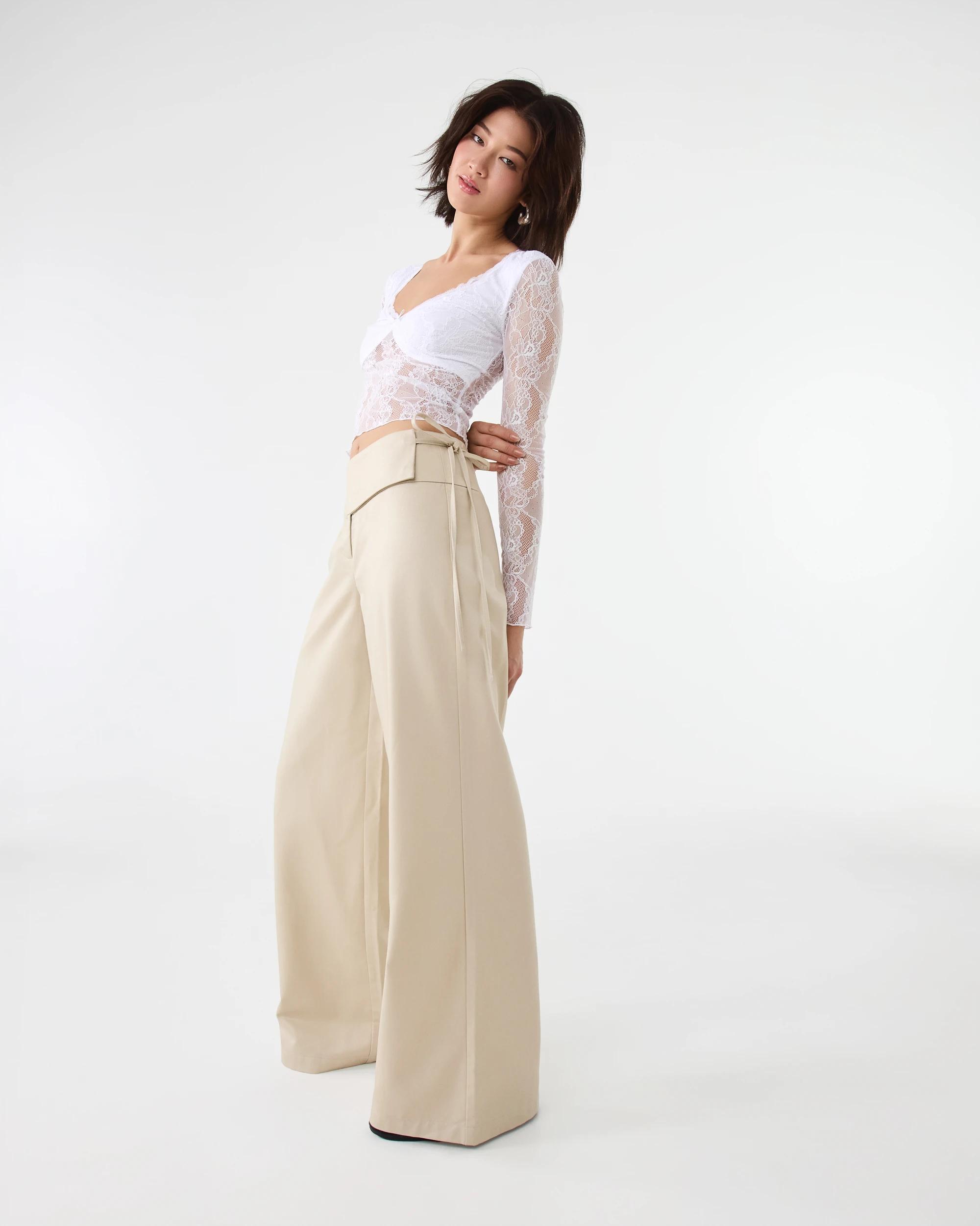 5 Long Sleeve Lace V-Neck Top White, 5 of 9