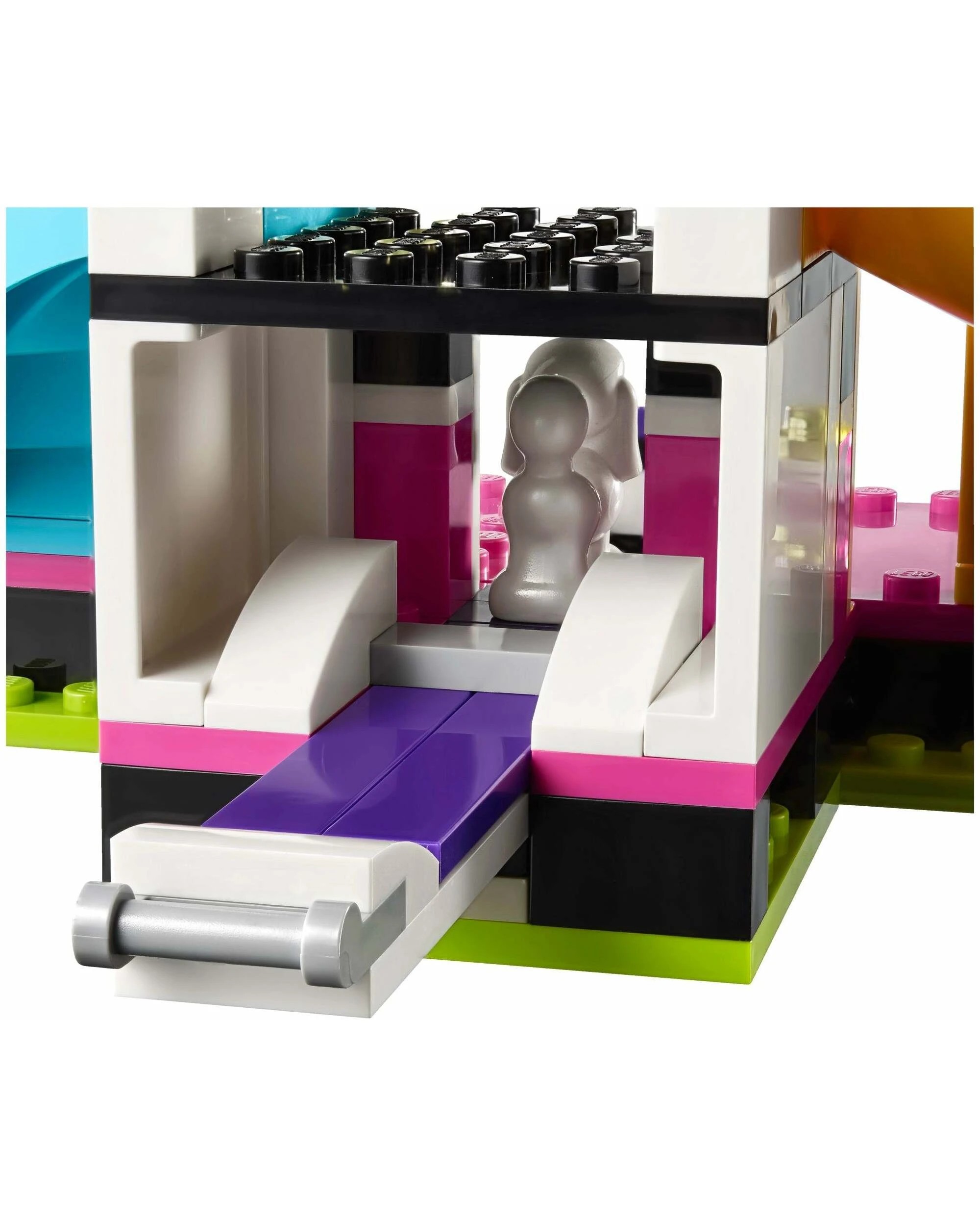 3 LEGO 41300 Puppy Championship Dog Show Playset, 3 of 5