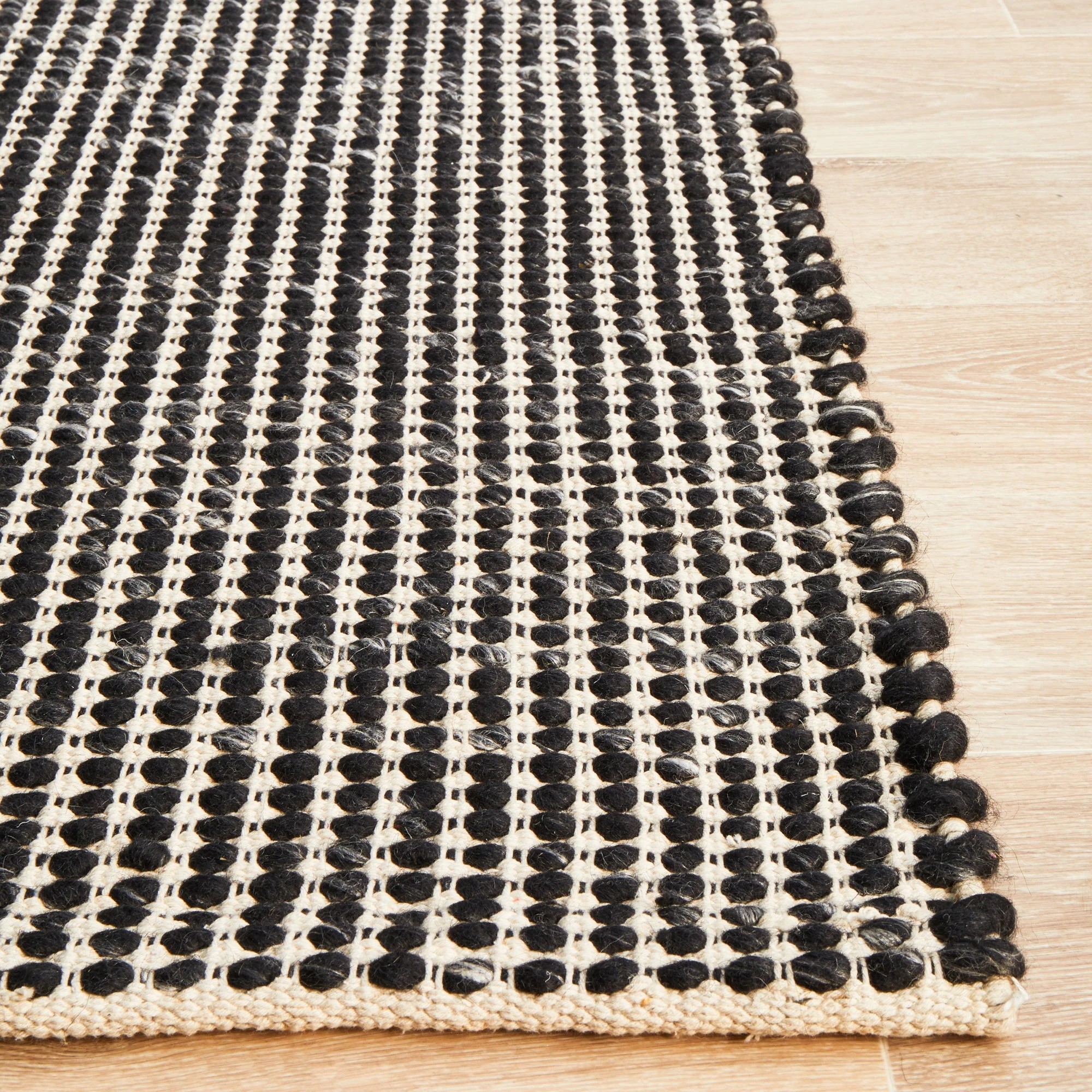 6 Common Ground Rugs Nordica 300 225x155cm - Black, 6 of 9