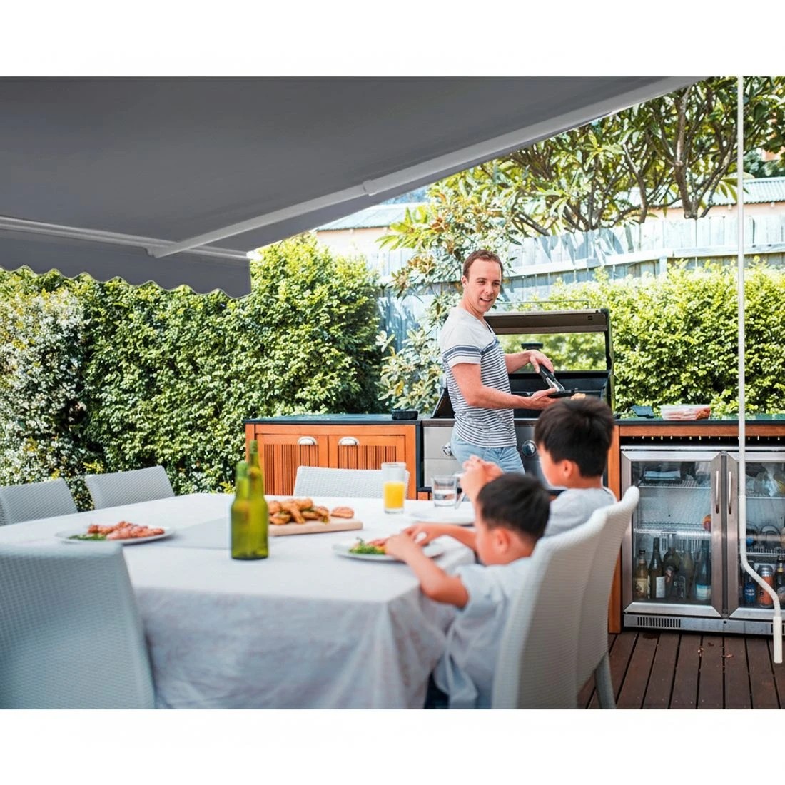 4 Instahut Retractable Folding Arm Awning Motorised Sunshade 4Mx2.5M Pearl - Grey, 4 of 6