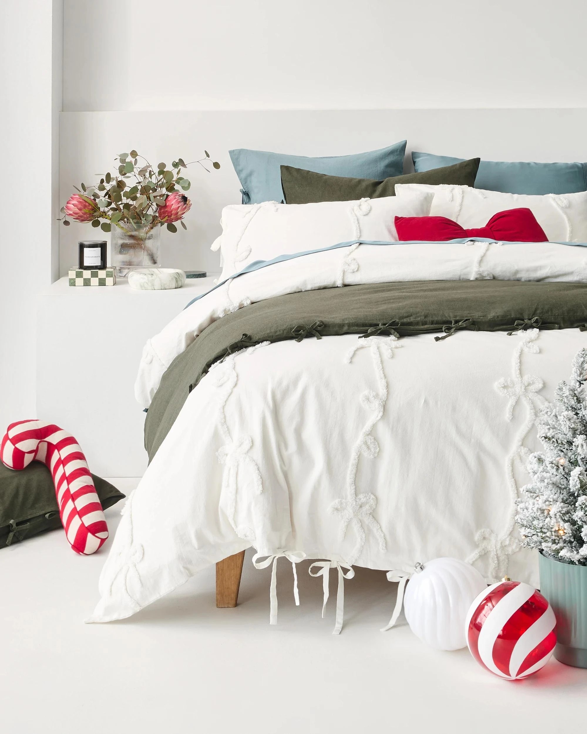 10 Target Laynie Linen/Cotton Quilt Cover Set - Super King Bed - Blue, 10 of 10