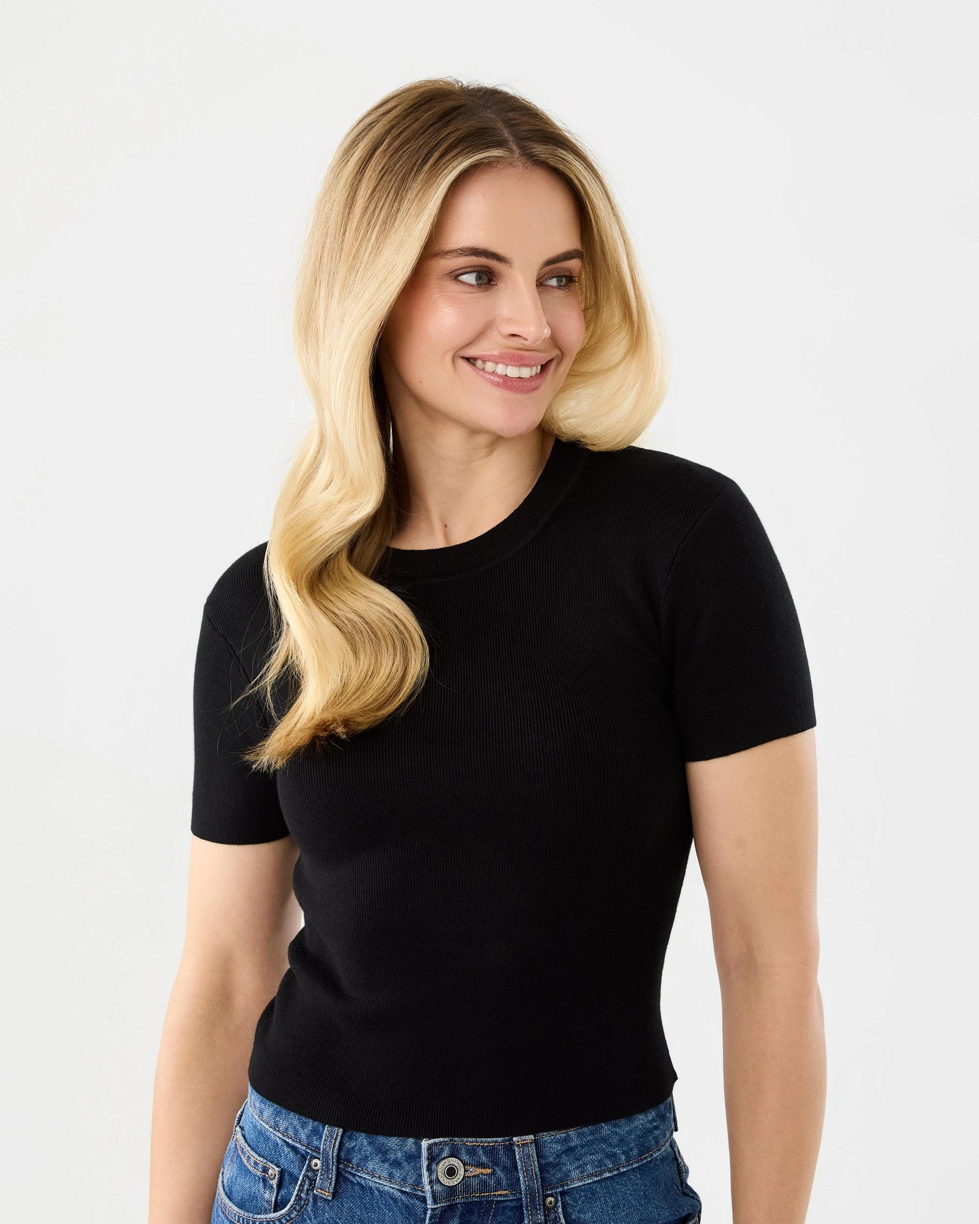 1 Short Sleeve True Knit Fitted T-shirt Black, 1 of 6