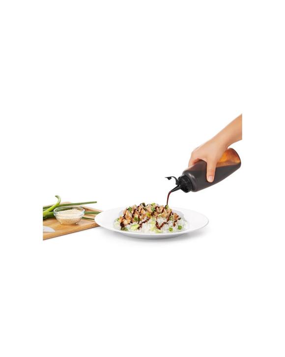 Oxo Chefs Squeeze Bottle Medium Sauce Dispenser With Measurement Markings - Black