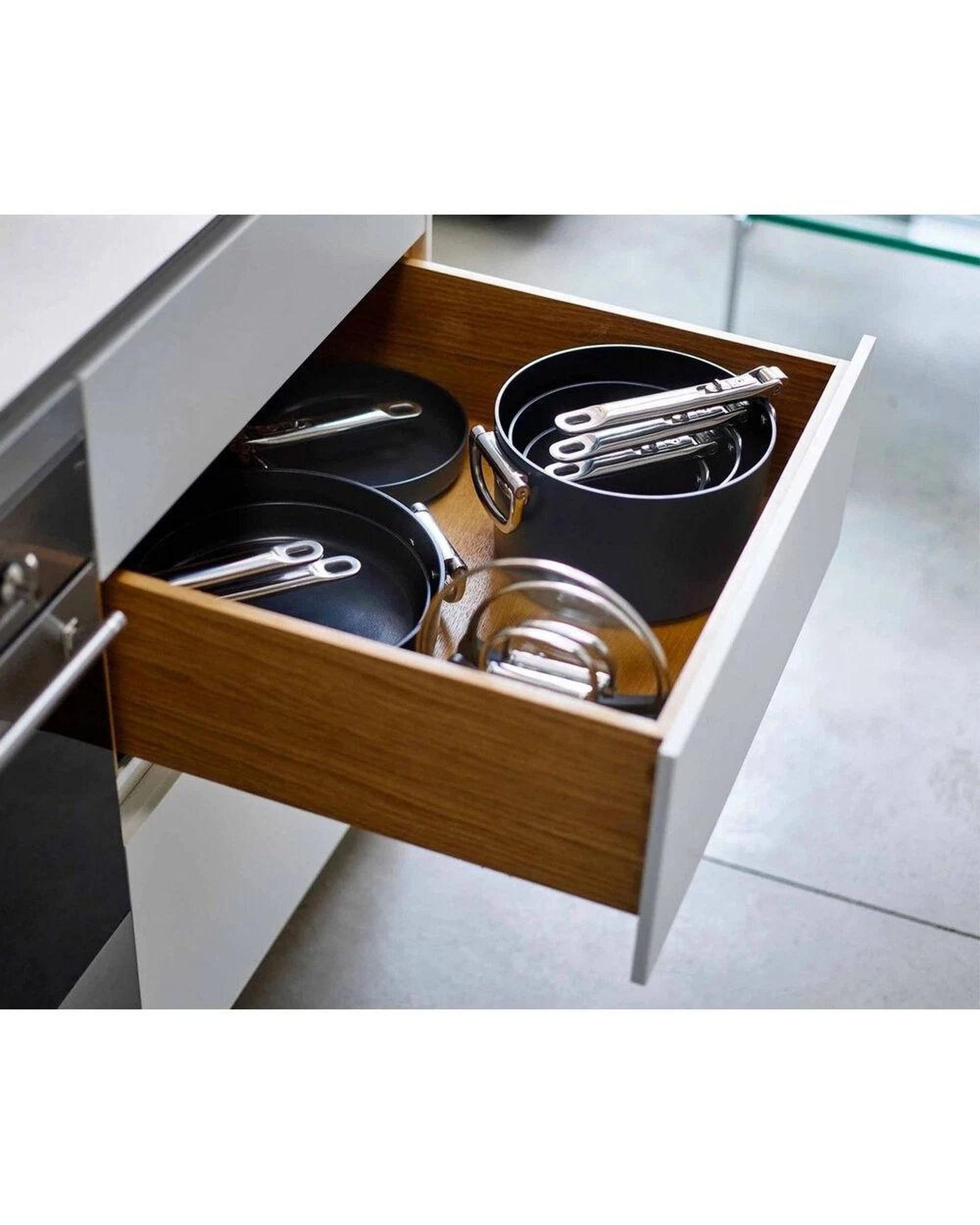 3 Joseph Joseph Space Non Stick Saucepan with Lid 23cm  5.4qt, 3 of 4