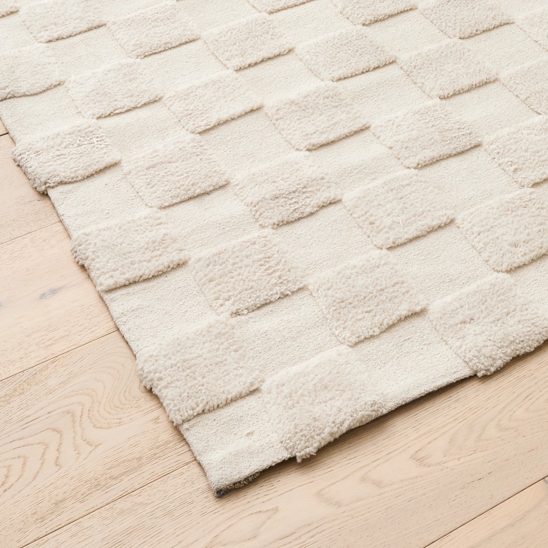 2 Check Rug - Natural, Large - 235cm x 160cm, 2 of 7