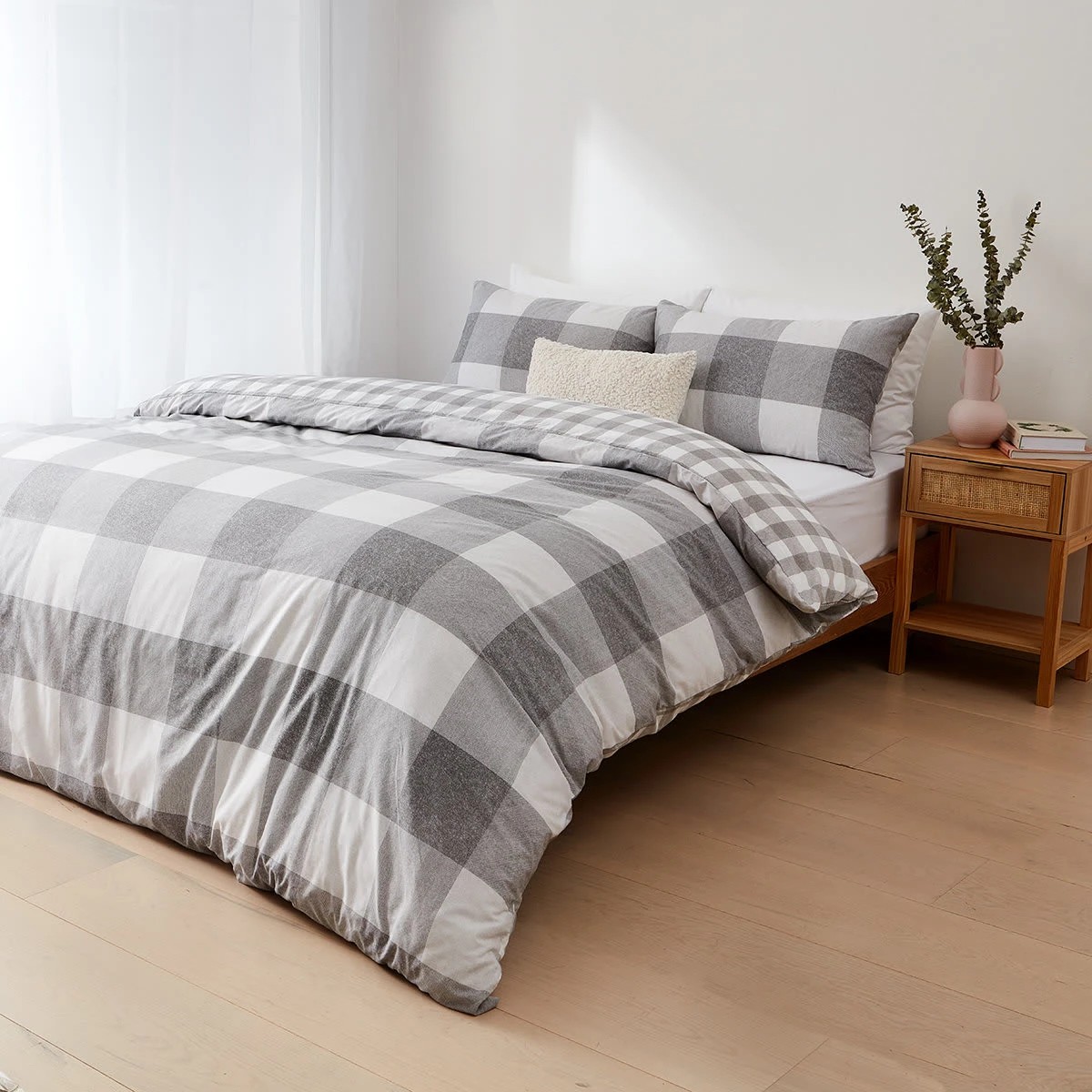 3 Asher Cotton Rich Reversible Quilt Cover Set - King Bed, 3 of 6