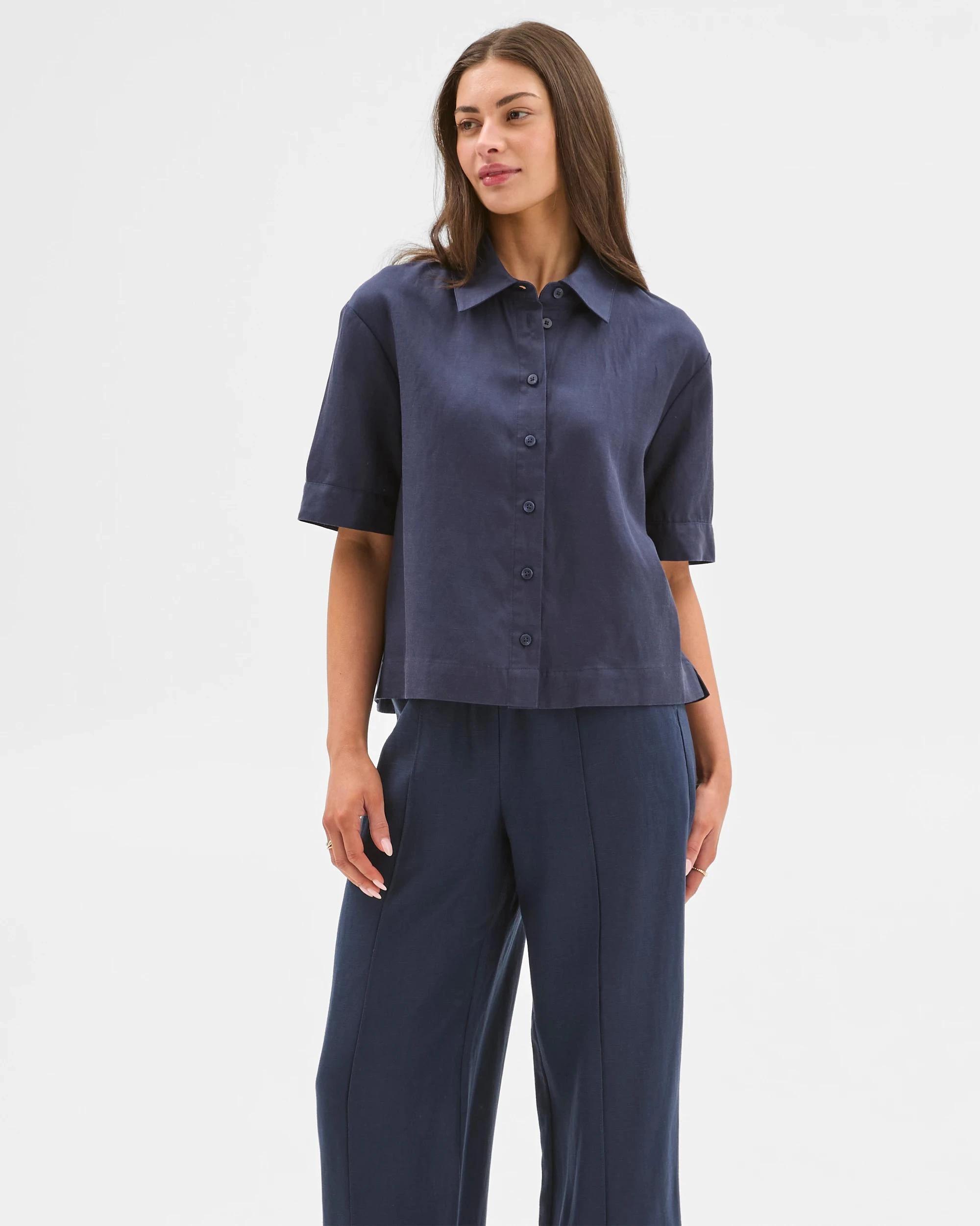 4 Target Petites Button Front Shirt NAVY BLAZER, 4 of 5