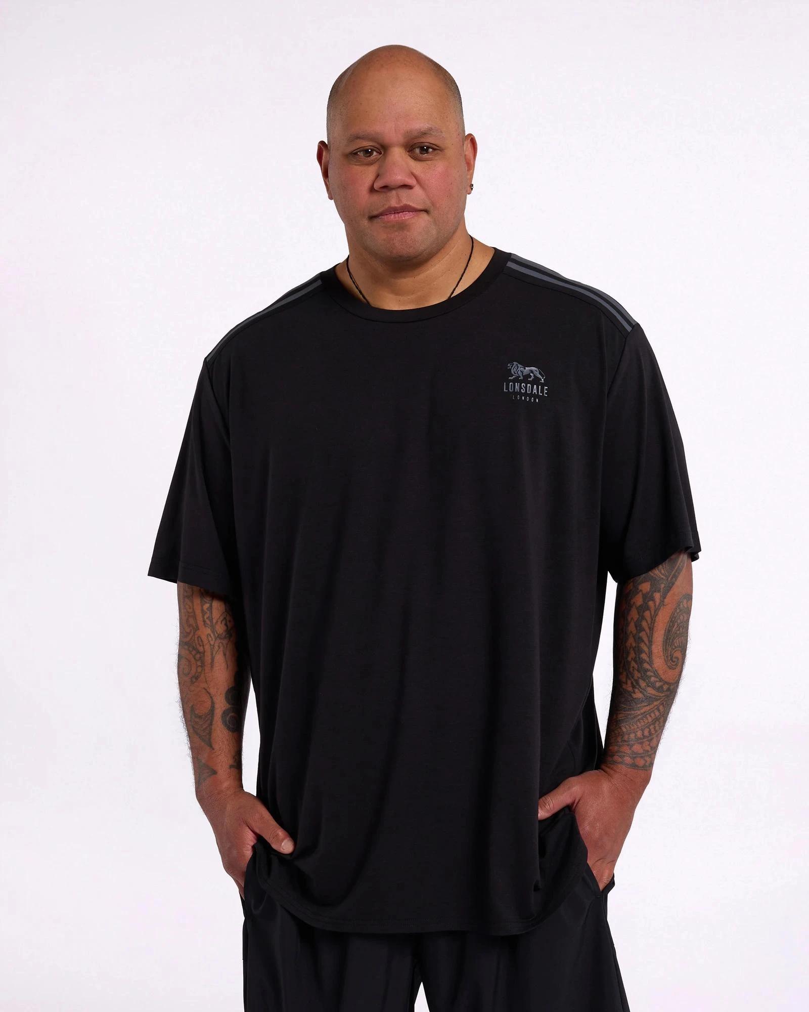 1 Plus Size Active T-Shirt - Lonsdale London BLACK, 1 of 5