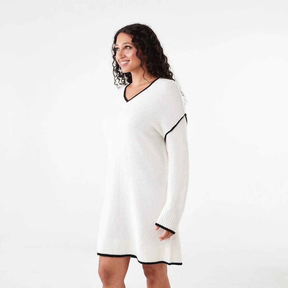 2 Long Sleeve V-Neck Sweater Mini Dress Ecru, 2 of 8