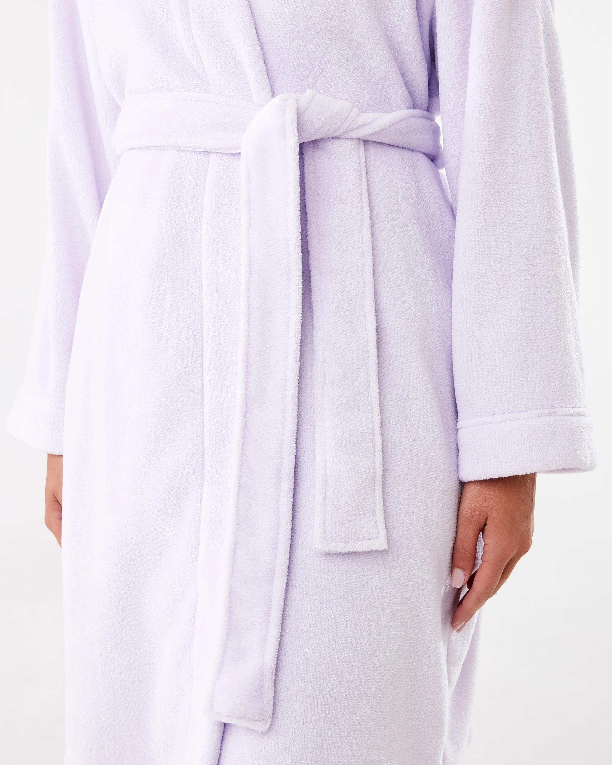 6 Coral Fleece Gown Lily Laven, 6 of 7