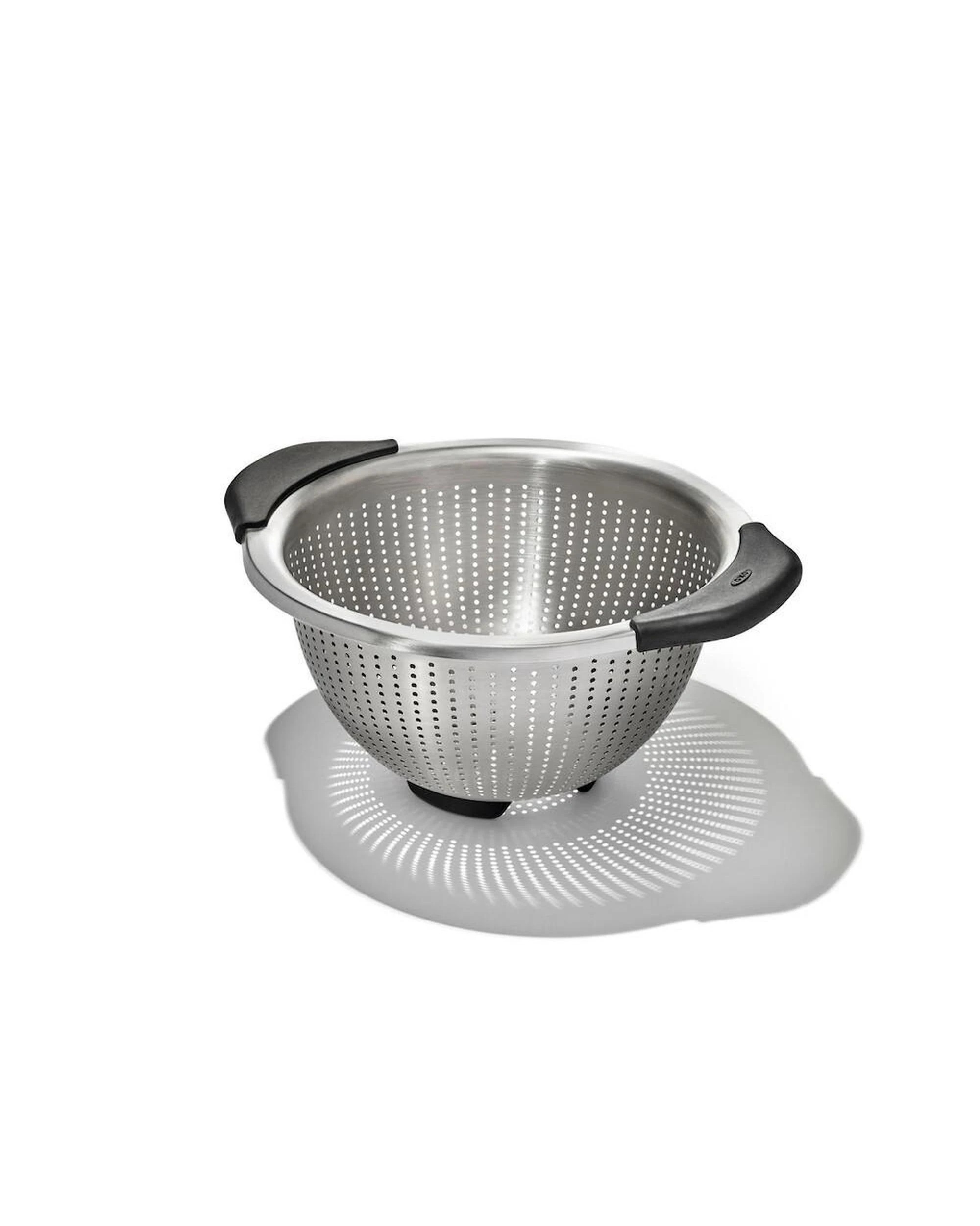 2 OXO Good Grips Stainless Steel 2.8L Colander, 2 of 6