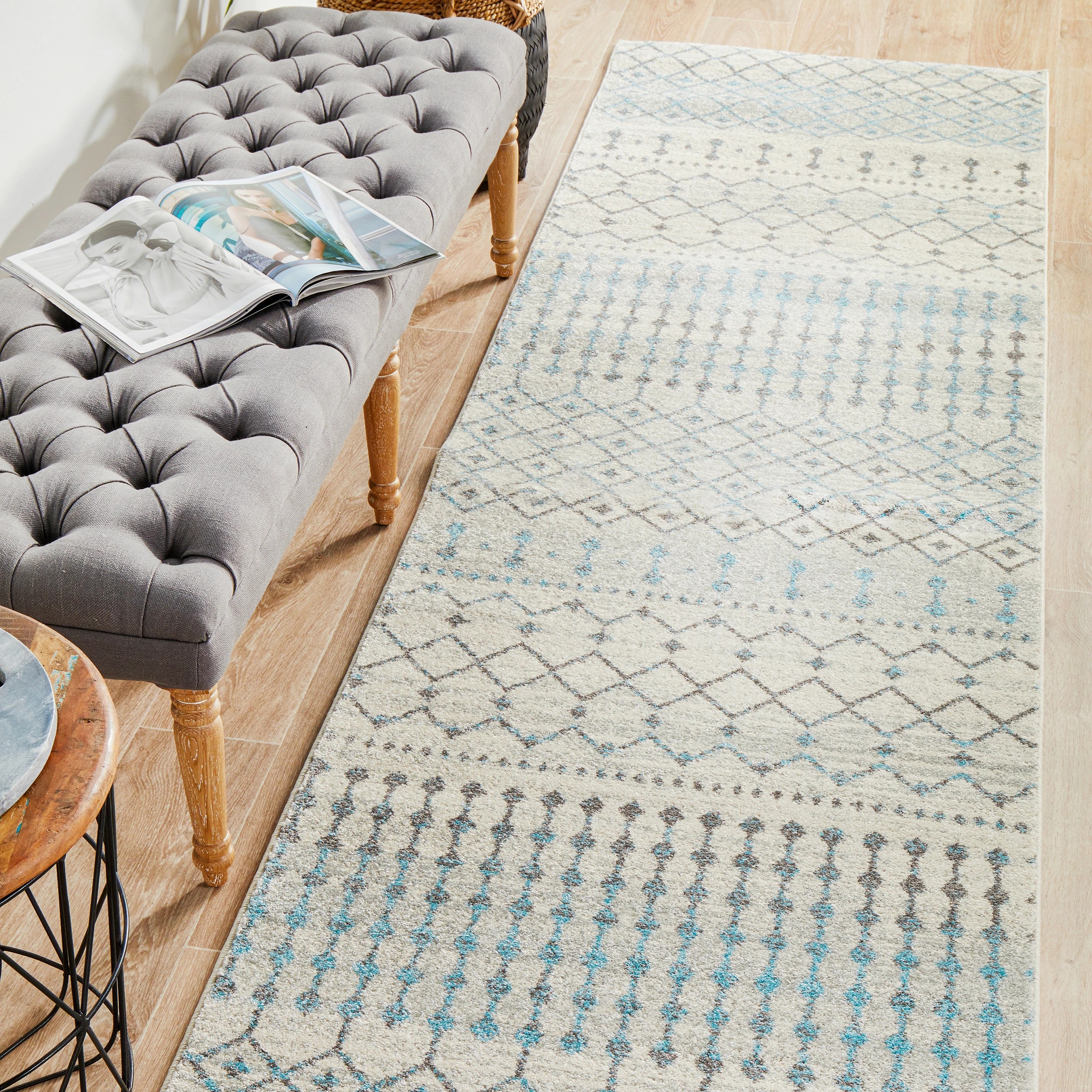 2 Common Ground Rugs Encore 260 Runner 400x80 cm Rug - Silver, 2 of 8