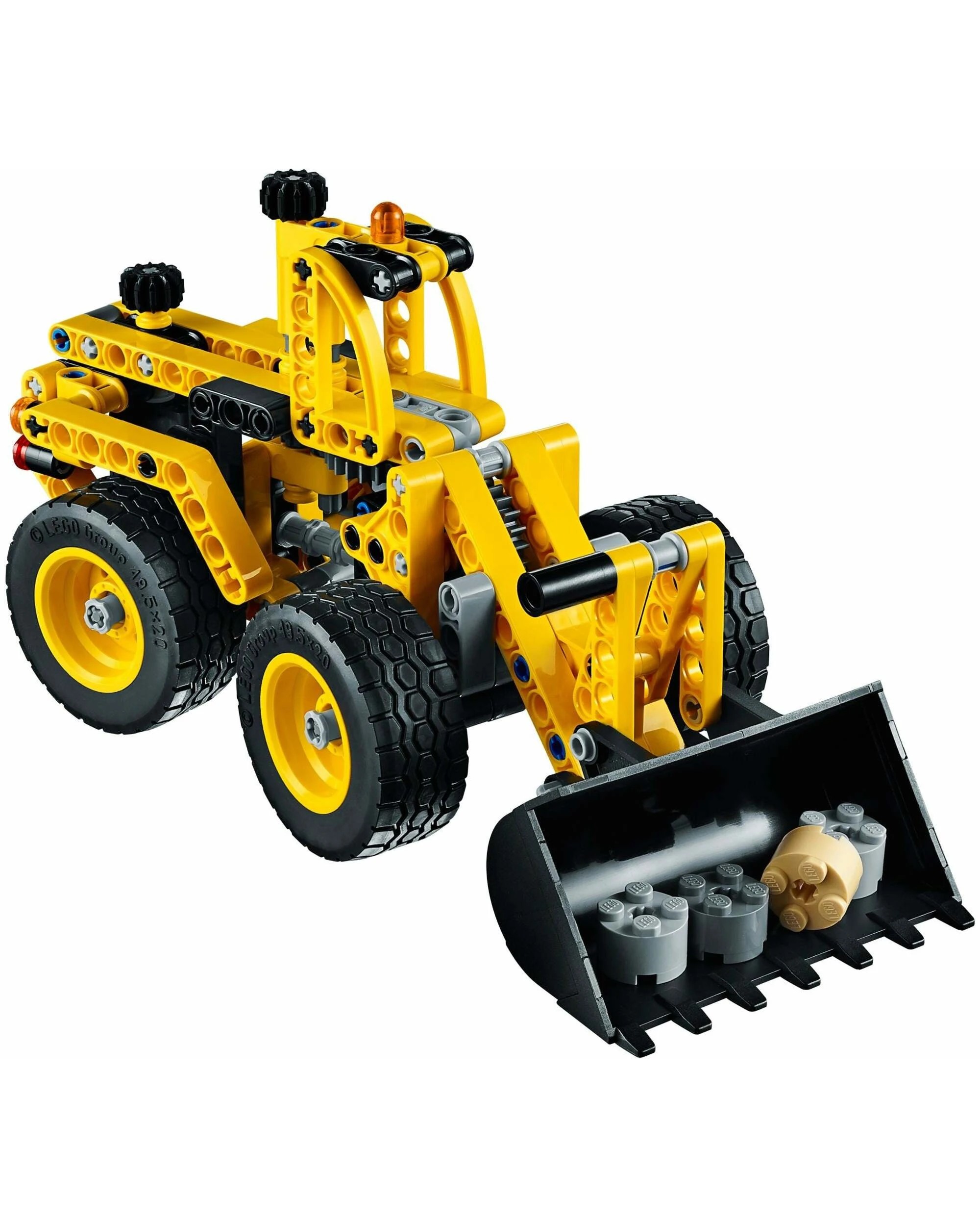 3 LEGO 42023 Construction Crew Set: Wheel Loader, Dump Truck & Excavator, 3 of 4