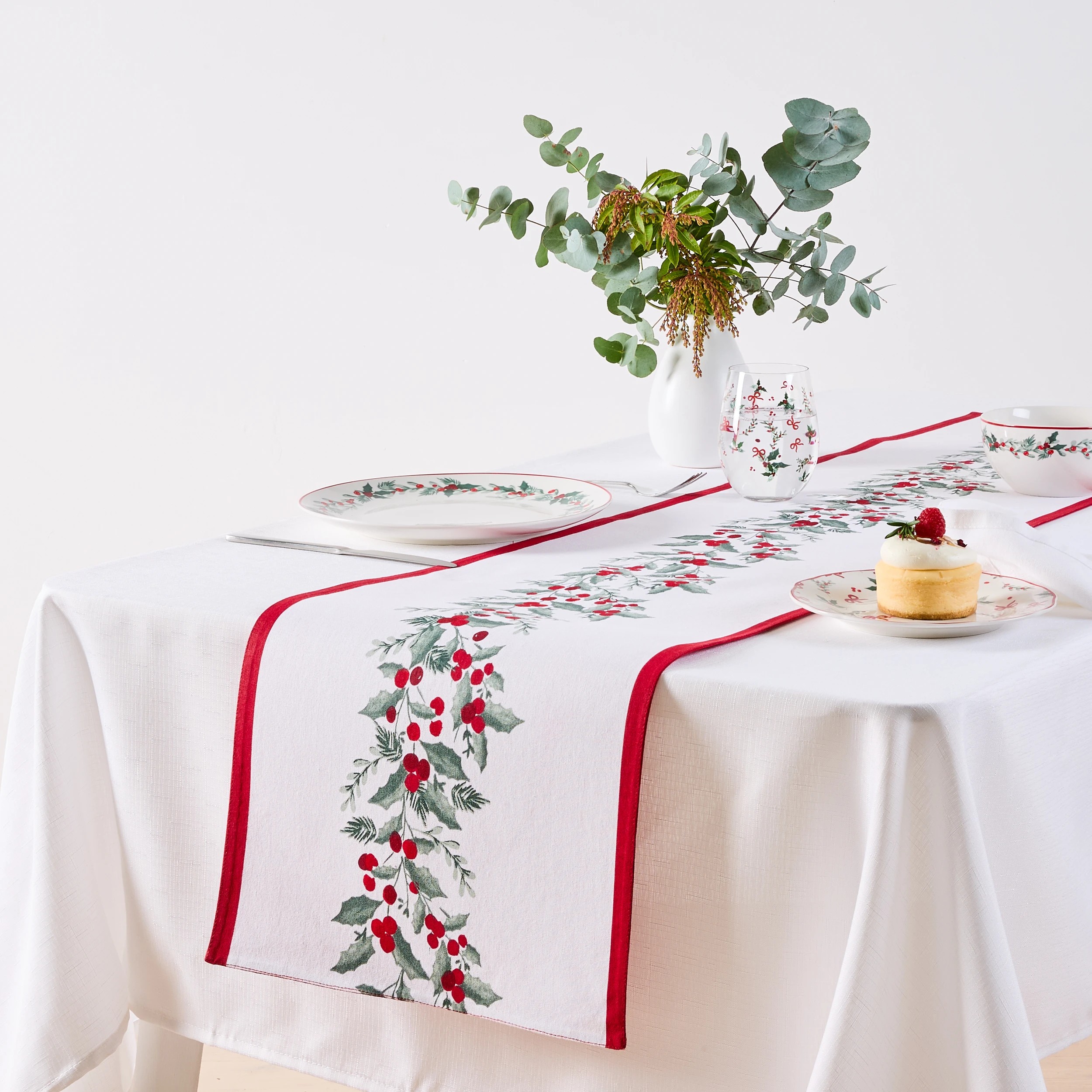 1 Holly Table Runner, 1 of 8