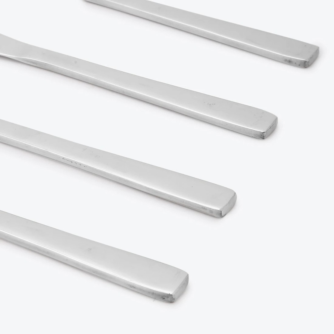 3 Set of 4 Hawthorne Steak Knives, 3 of 5